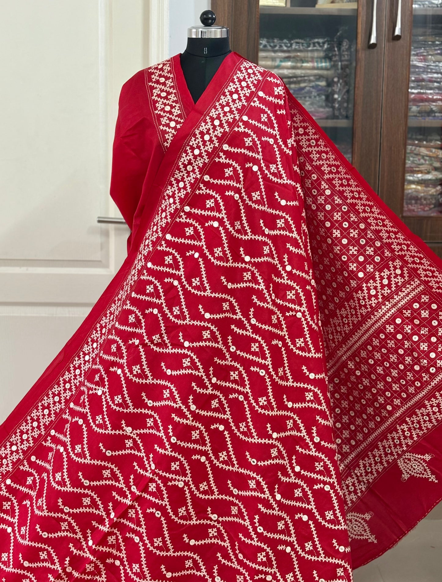 Kutch Hand Embroidered Pure Banglore Silk Saree – (Silk Marked)