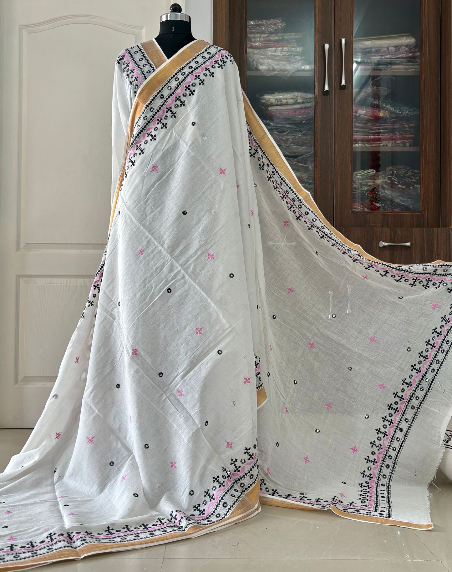 Gujrati Stitch/Kutch Hand Embroidered South Cotton Saree