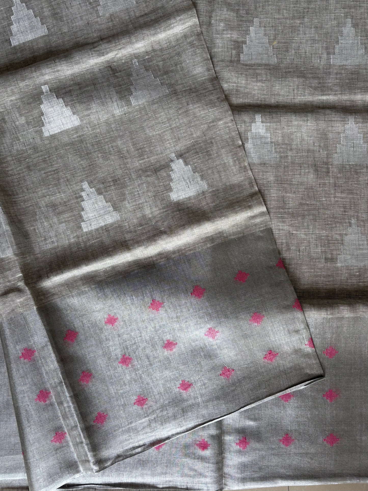 Pure Linen Saree With running Blouse