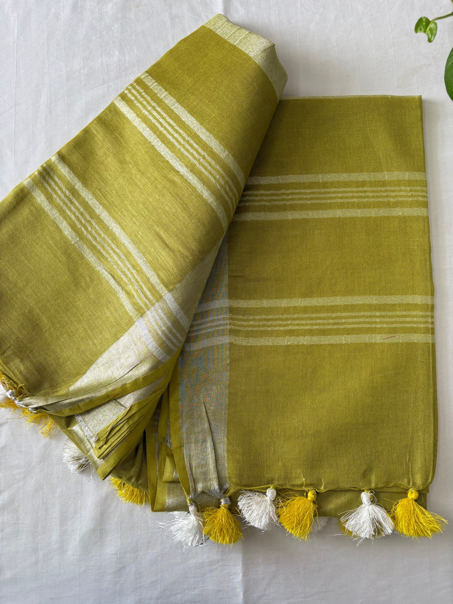 Cotton Linen Saree With running Blouse