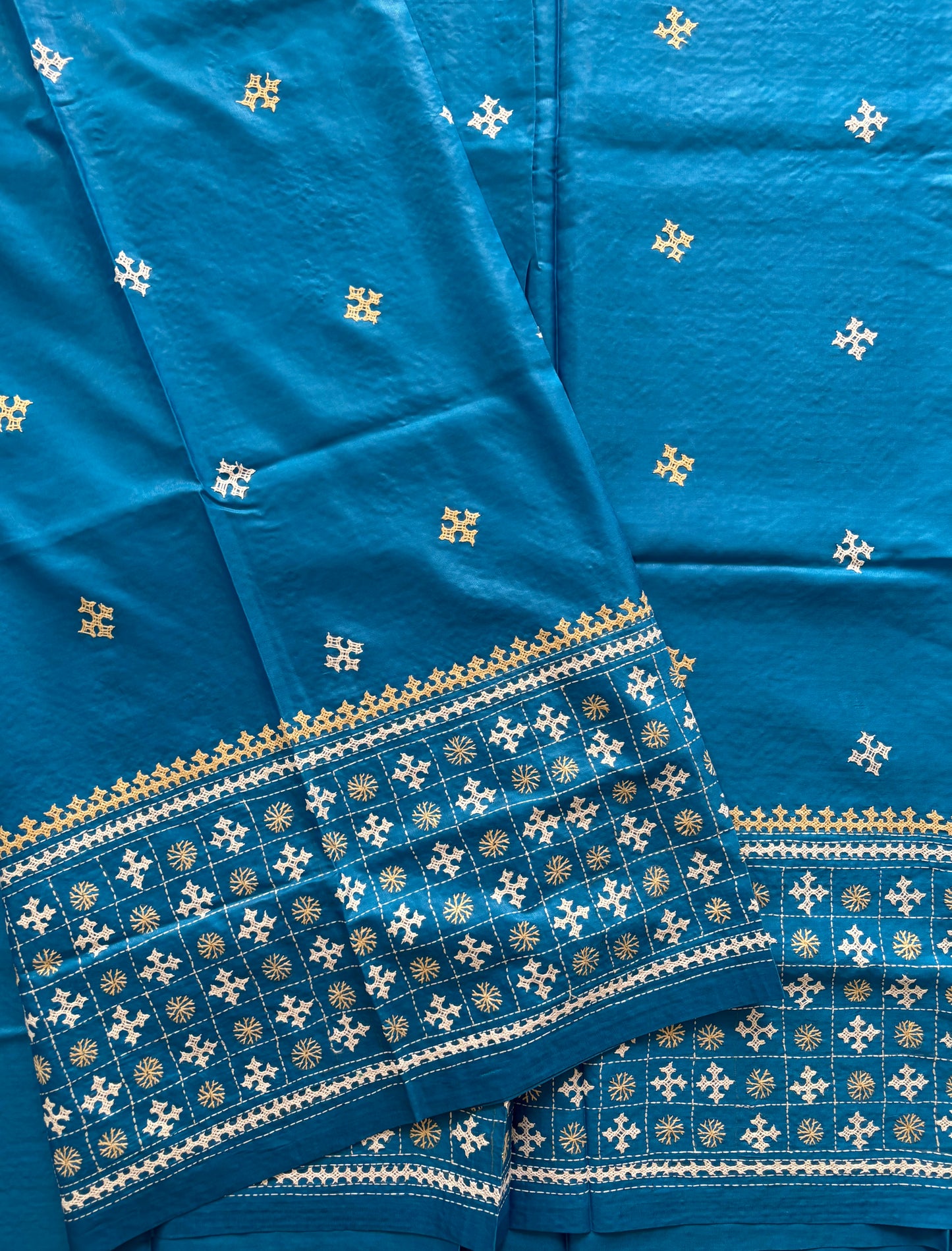 Gujrati Stitch/Kutch Hand Embroidered Art Silk Saree