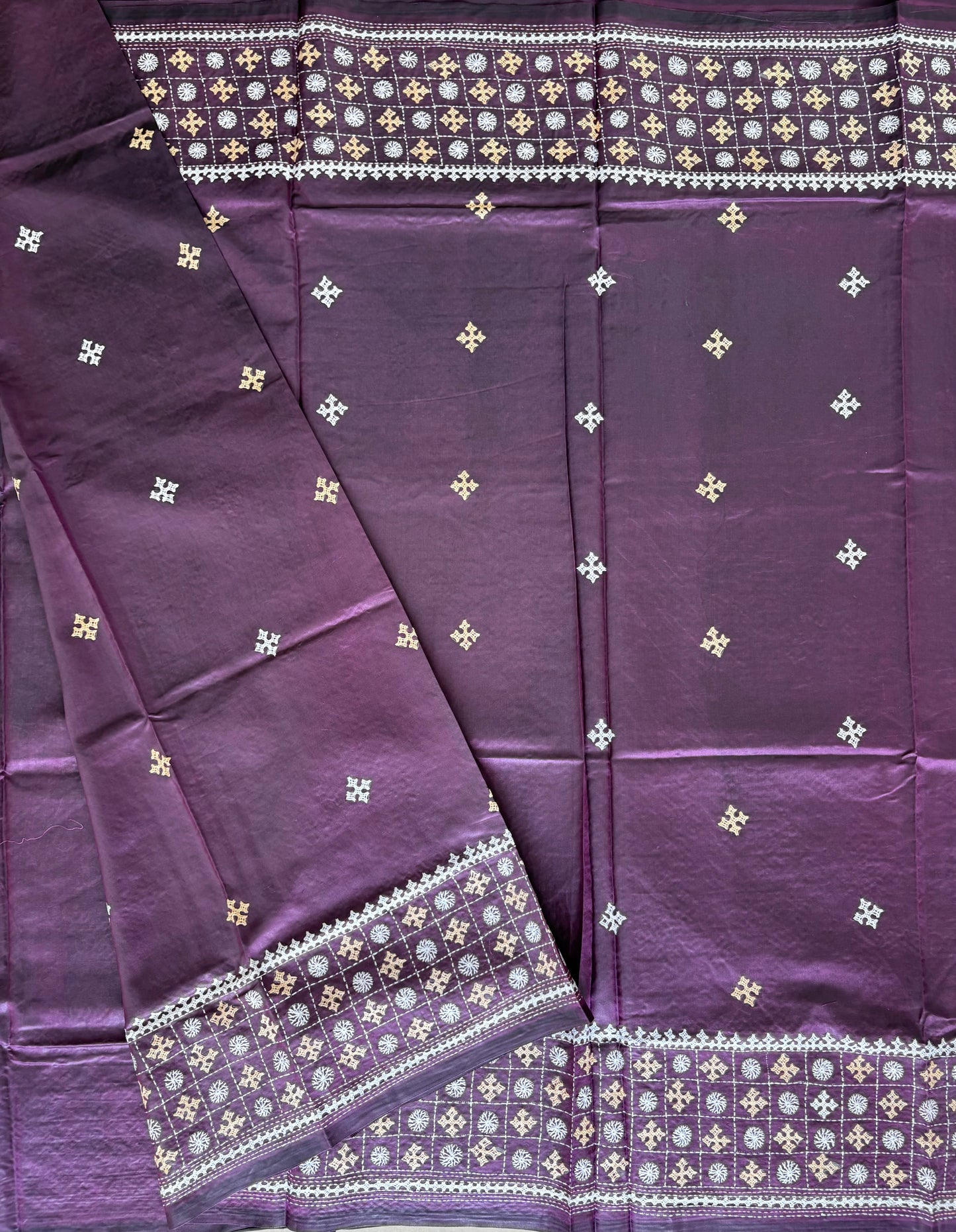 Gujrati Stitch/Kutch Hand Embroidered Art Silk Saree