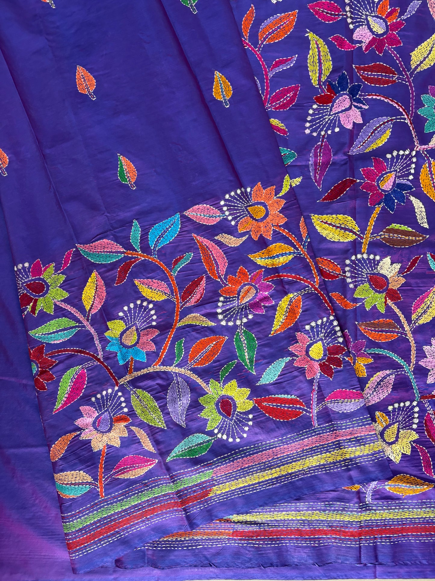 Kantha Hand Embroidered Blended Banglore Silk/Art Silk Saree With Blouse - Purple