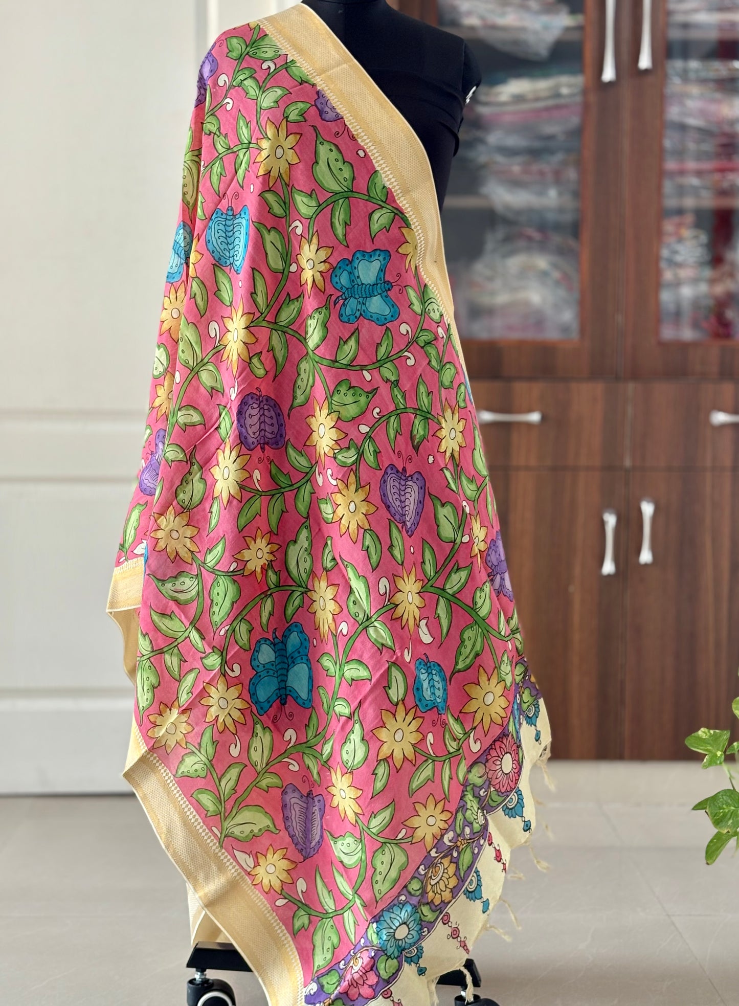 Pen Kalamkari hand painted Banglore Silk Dupatta