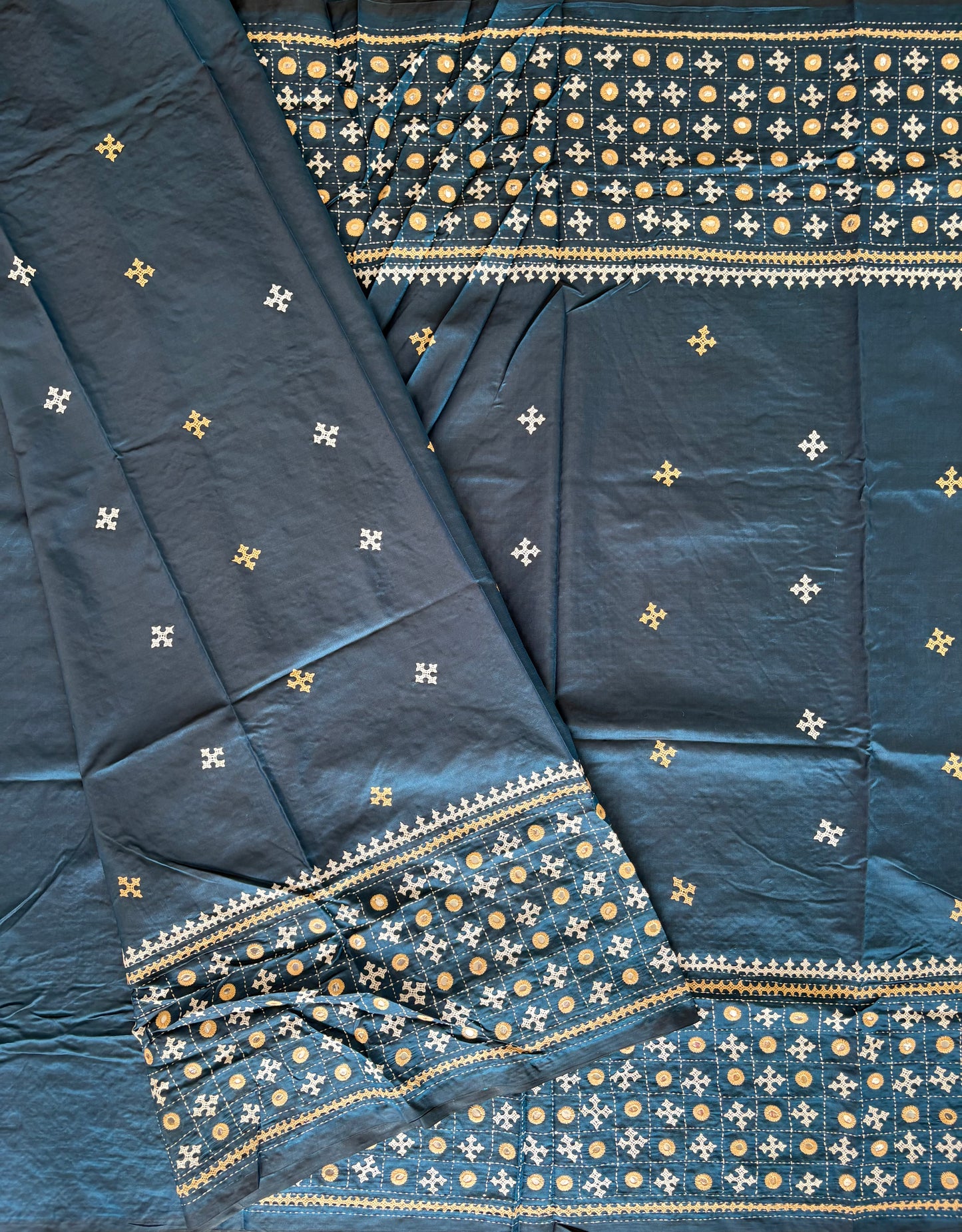 Gujrati Stitch/Kutch Hand Embroidered Art Silk Saree