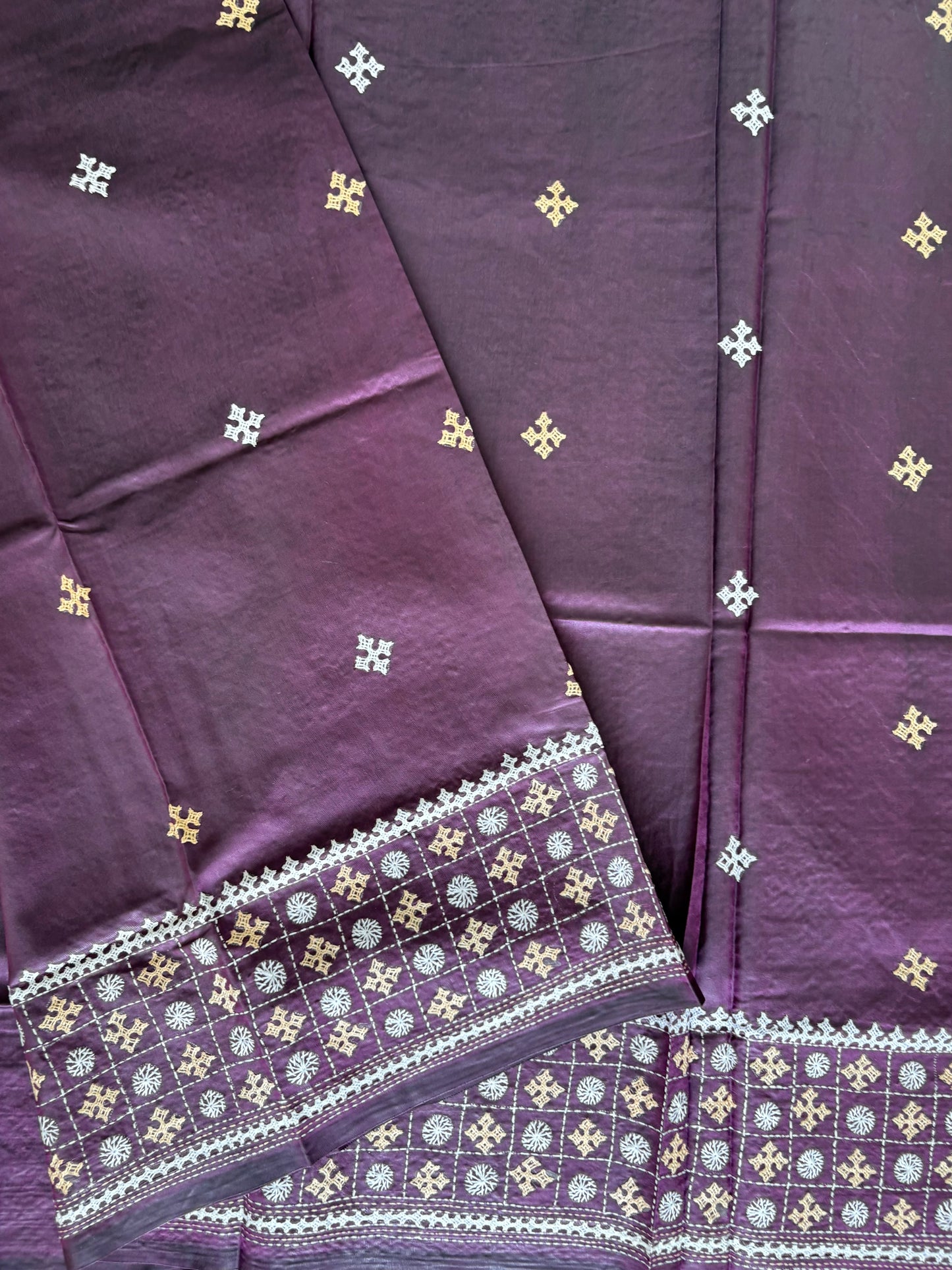 Gujrati Stitch/Kutch Hand Embroidered Art Silk Saree