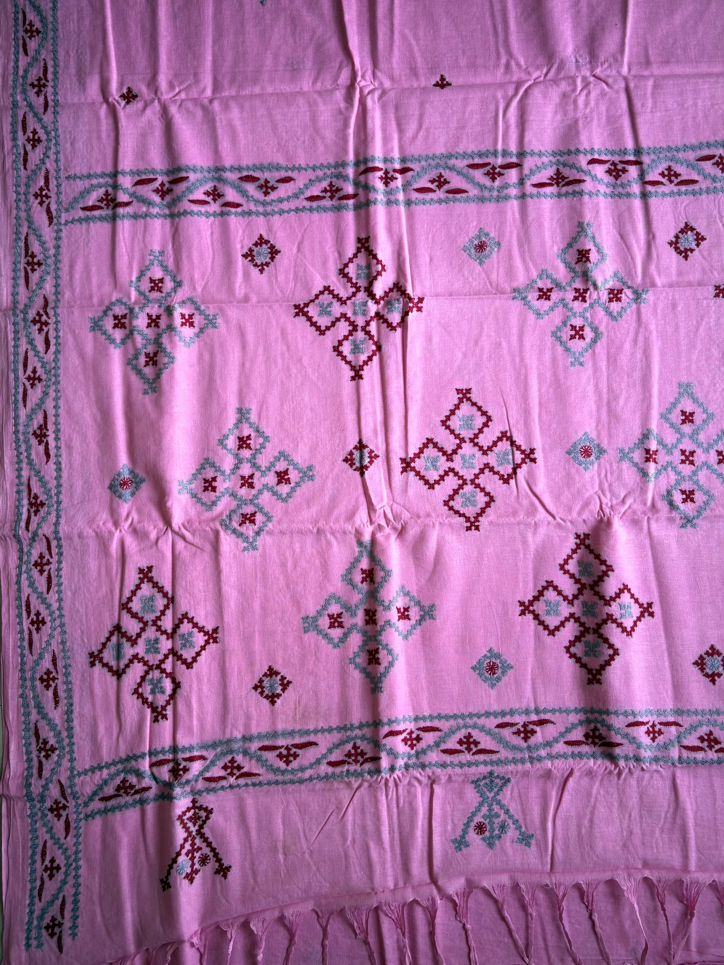 Kutchi work Hand Embroidered Pure Cotton Saree – Pink