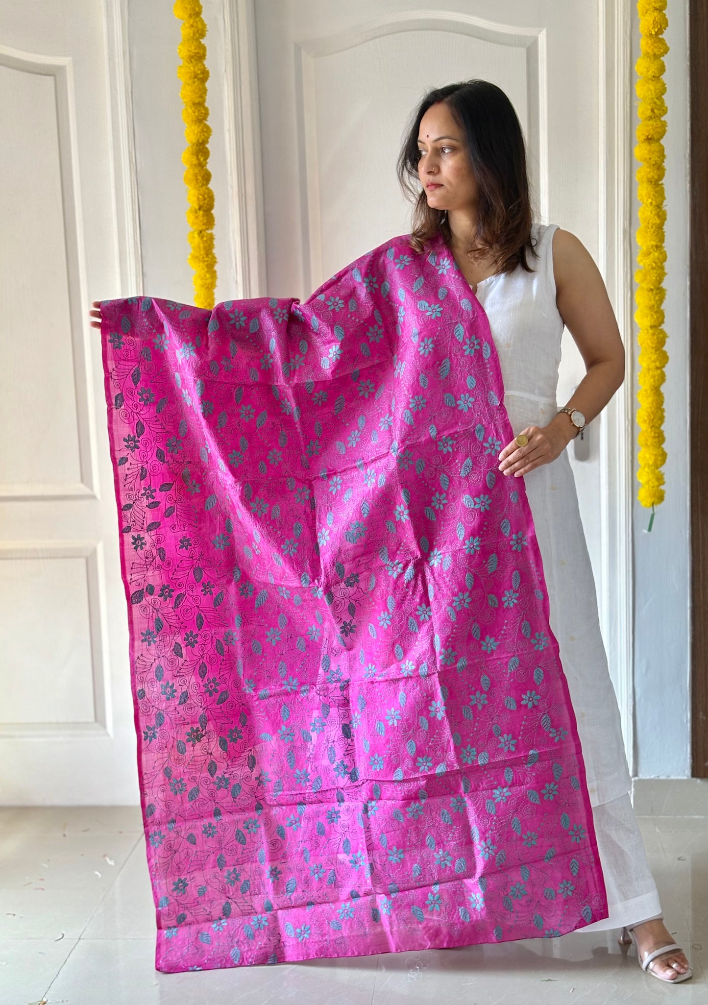 Kantha stitch semi Tusshar Silk dye Dupatta