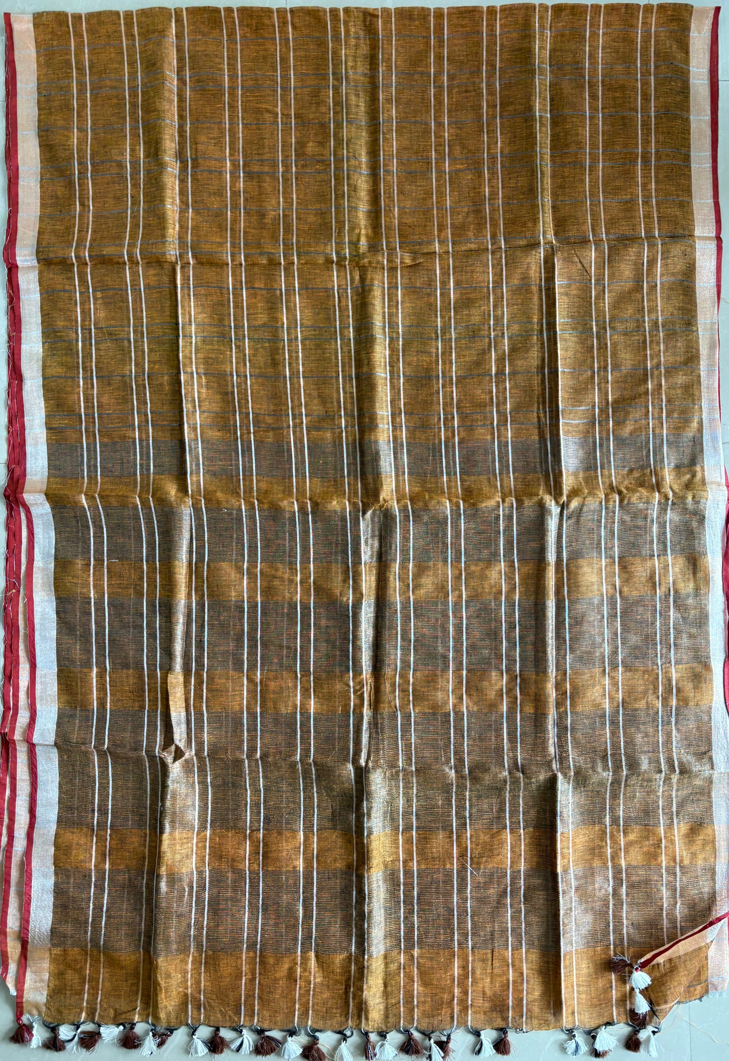 Pure Linen Saree With running Blouse