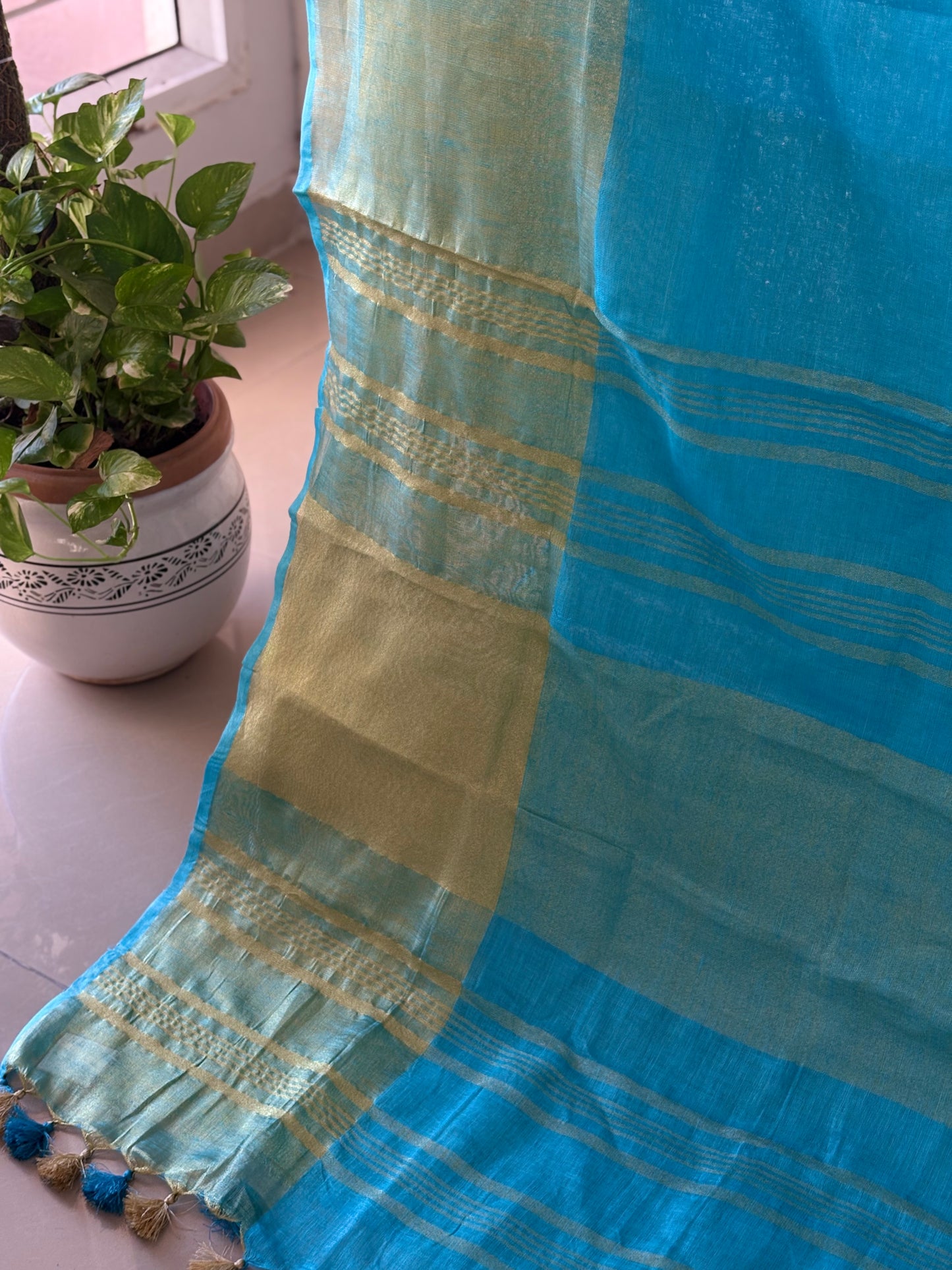 Blue pure Linen By Linen Saree With running Blouse