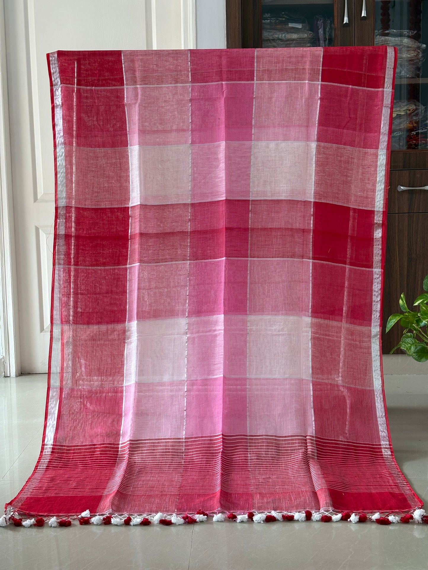 Handloom woven pure Linen By Linen Saree