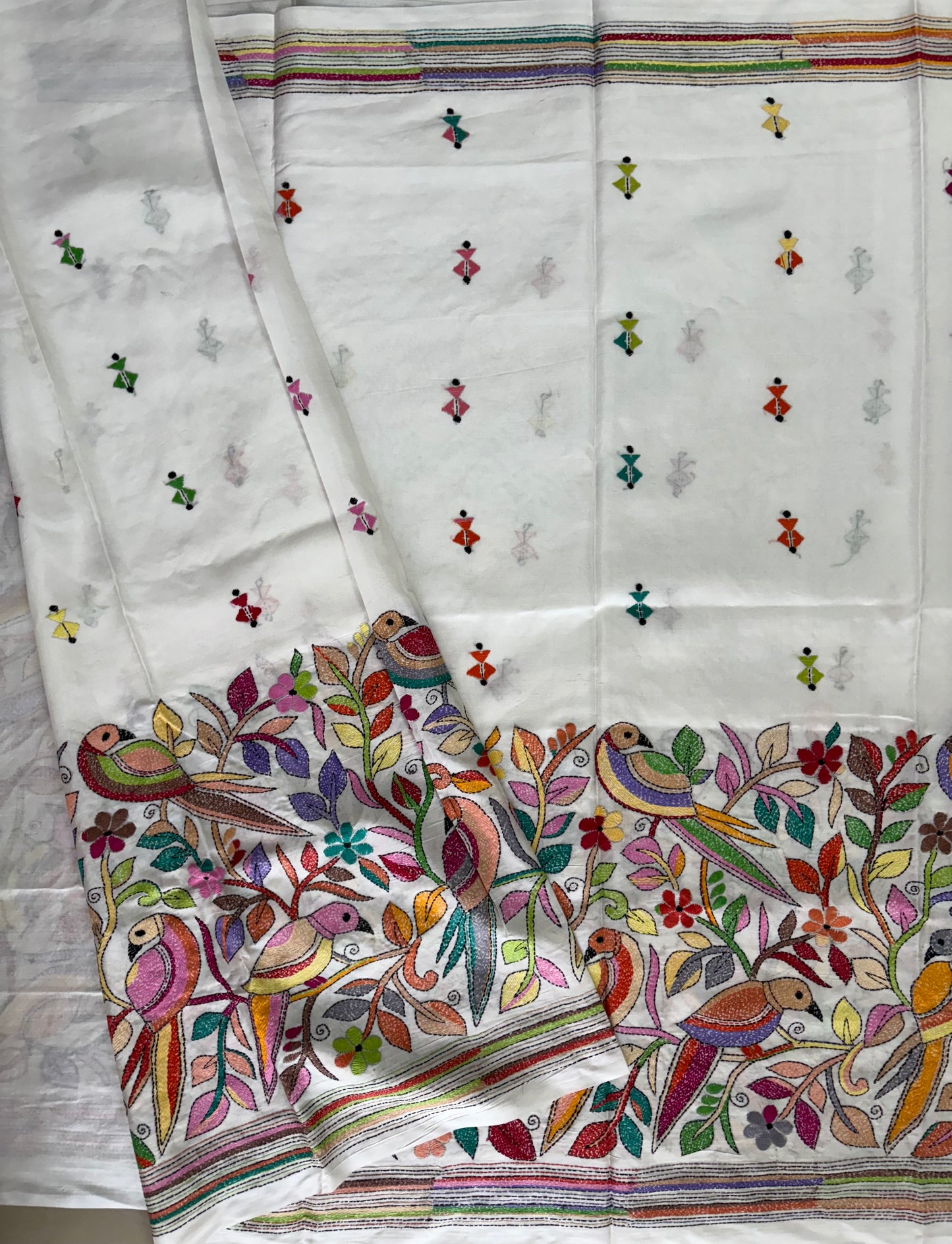 Off white Kantha Stitch Hand Work Art Silk Saree With Blouse
