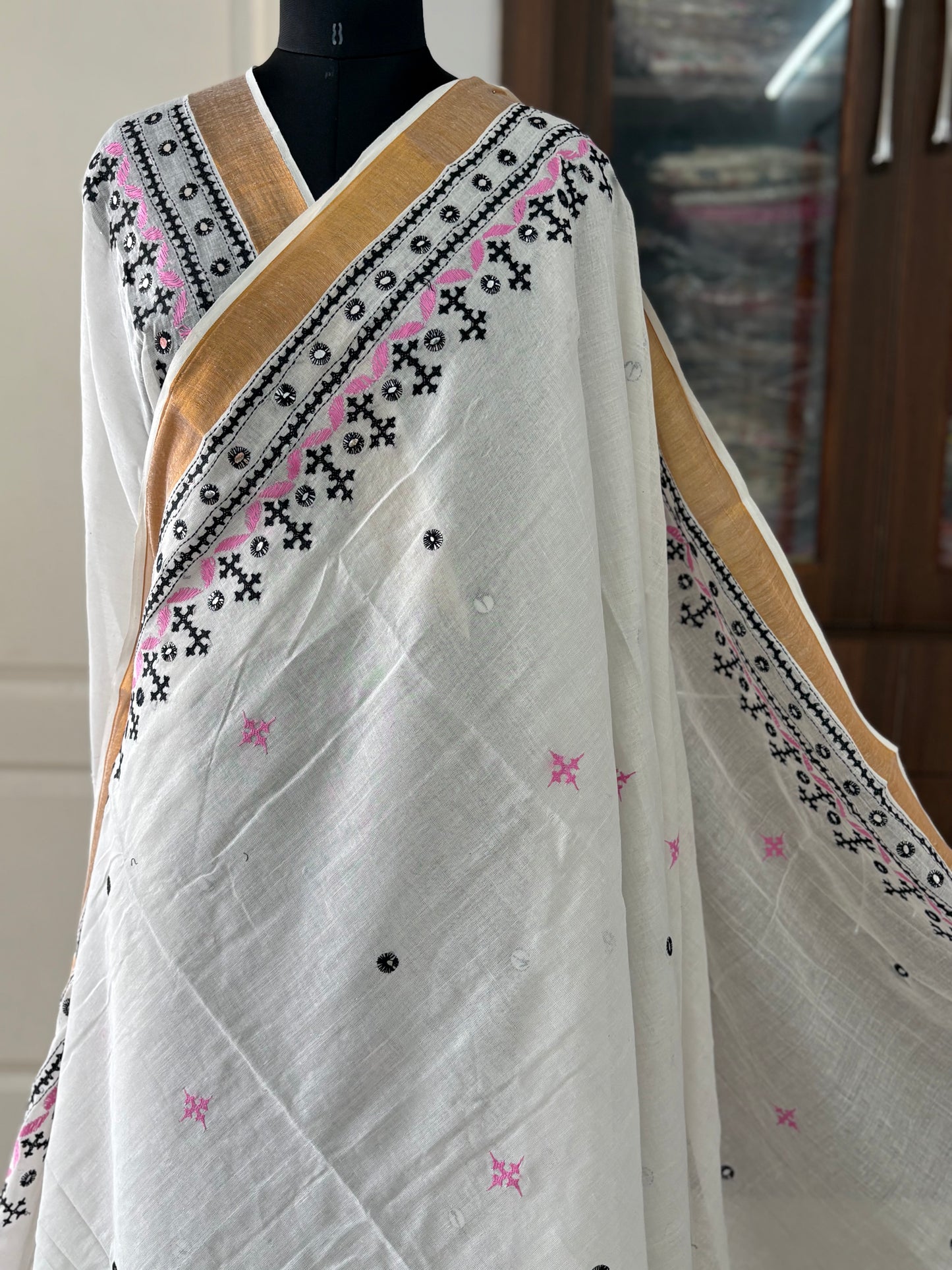 Gujrati Stitch/Kutch Hand Embroidered South Cotton Saree