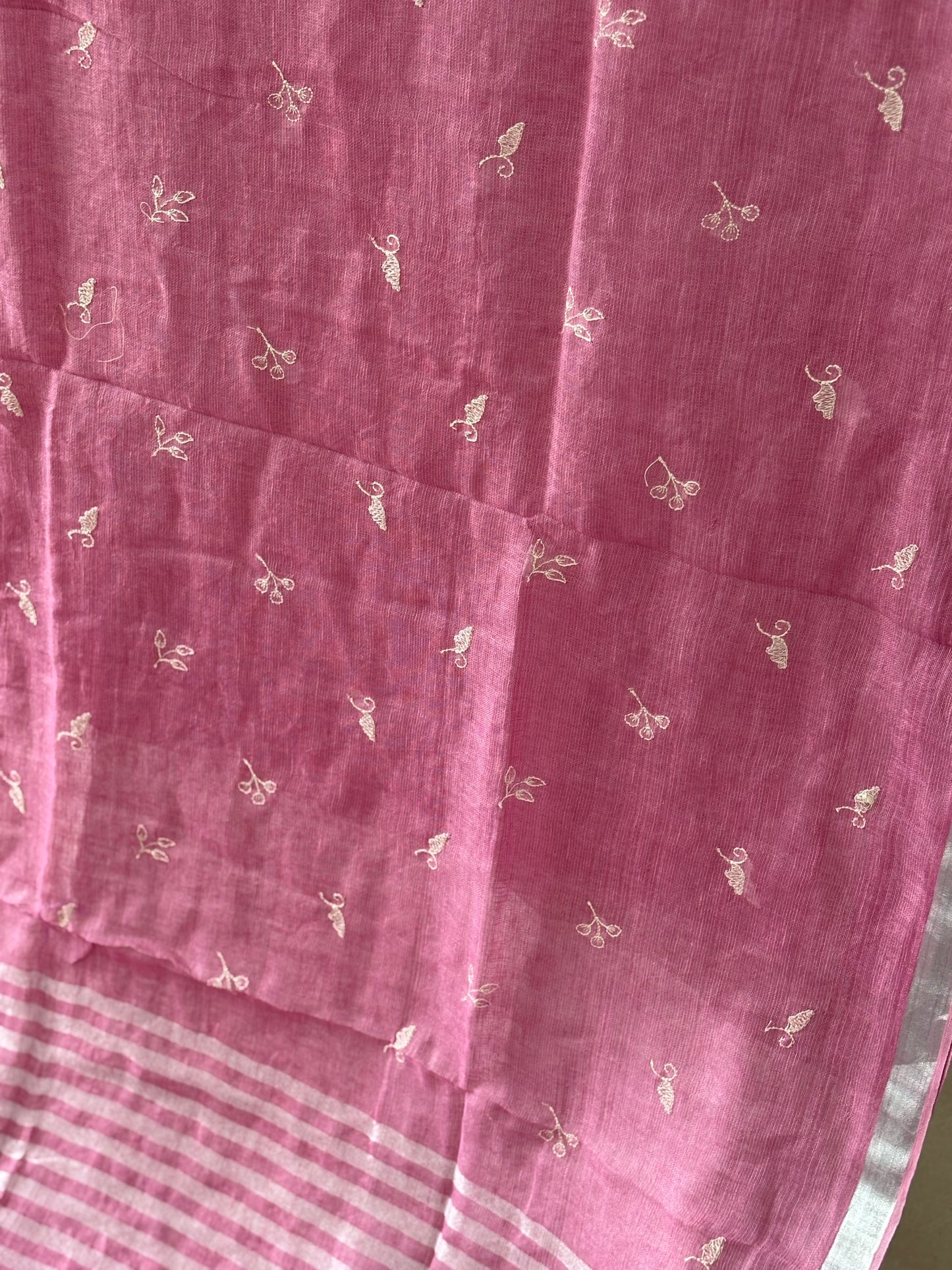 Pure Linen Saree With running Blouse