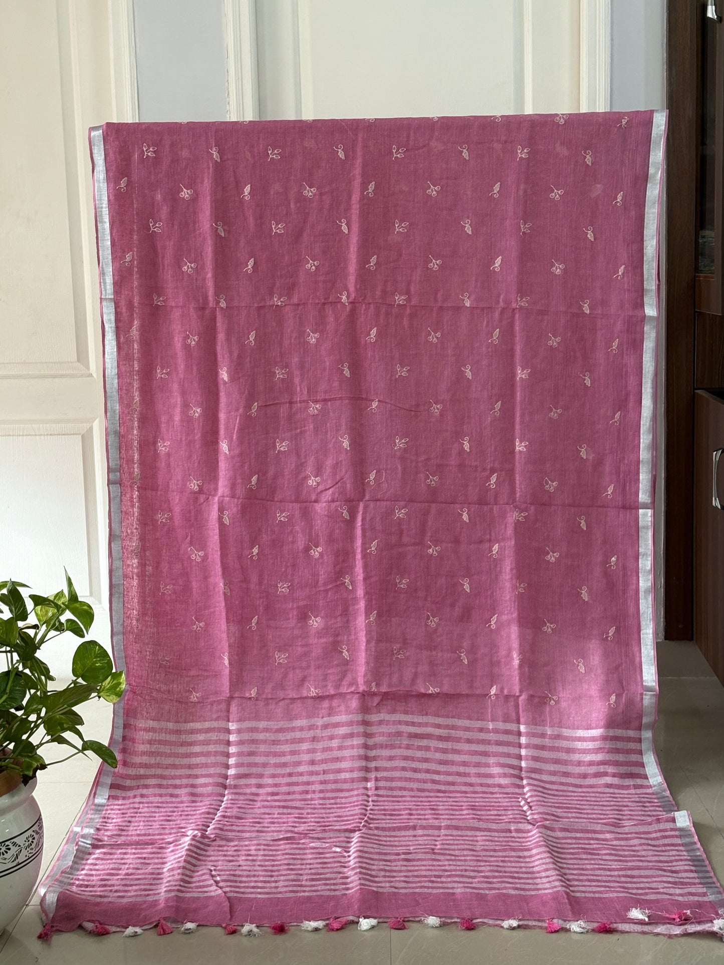 Pure Linen Saree With running Blouse