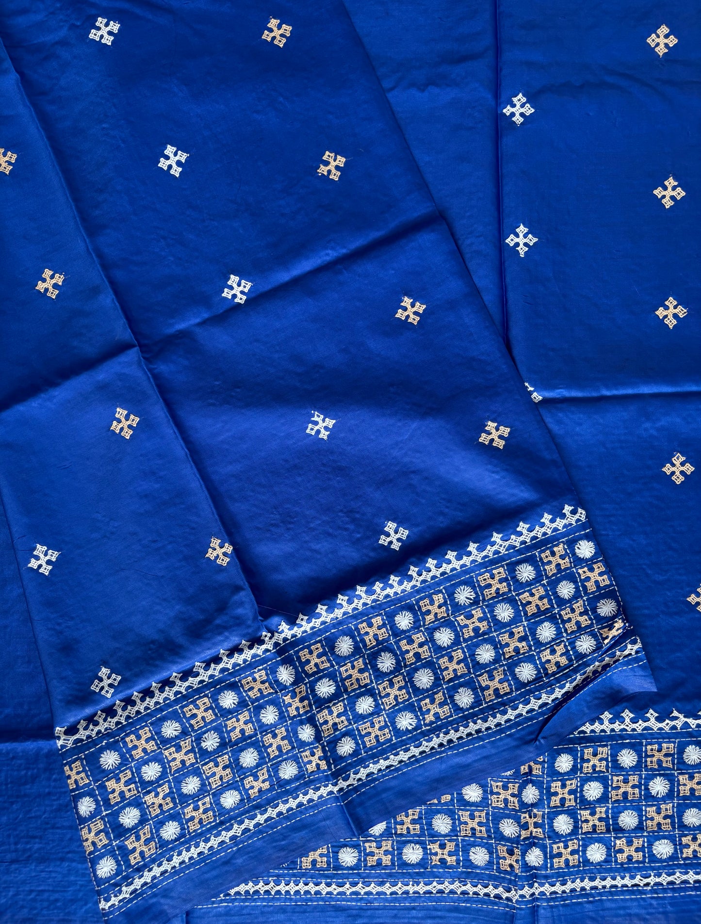 Gujrati Stitch/Kutch Hand Embroidered Art Silk Saree