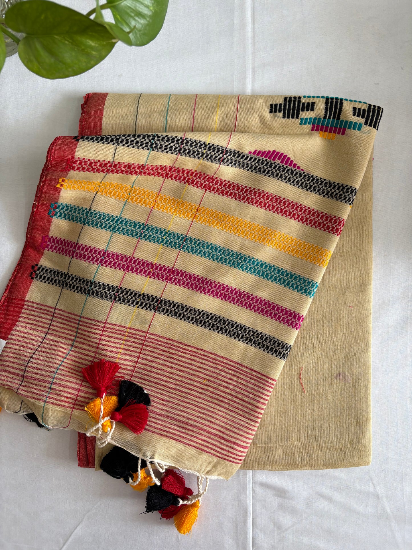 Pure Cotton handwoven Saree (Handloom Marked) - Beige
