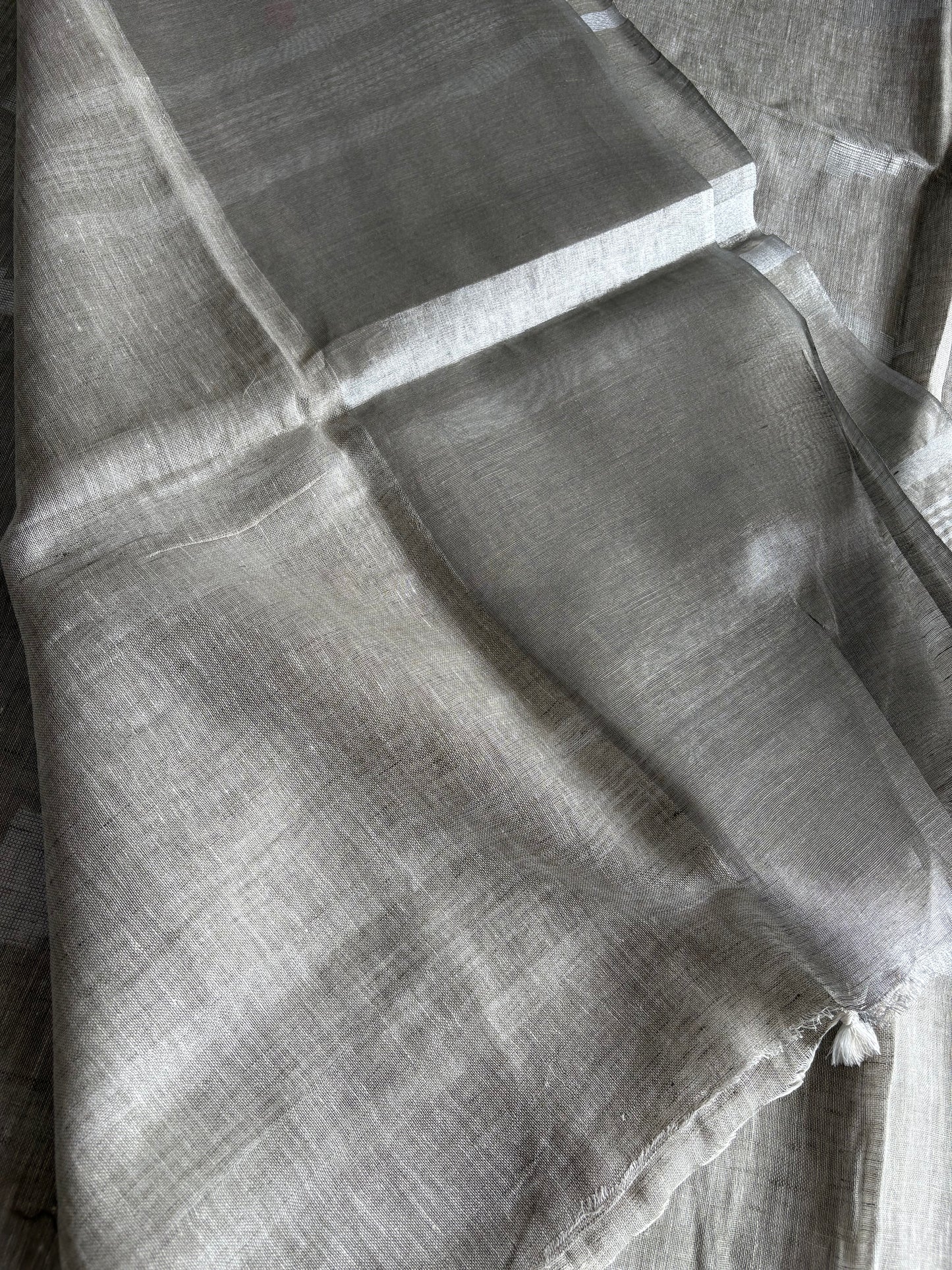 Pure Linen Saree With running Blouse