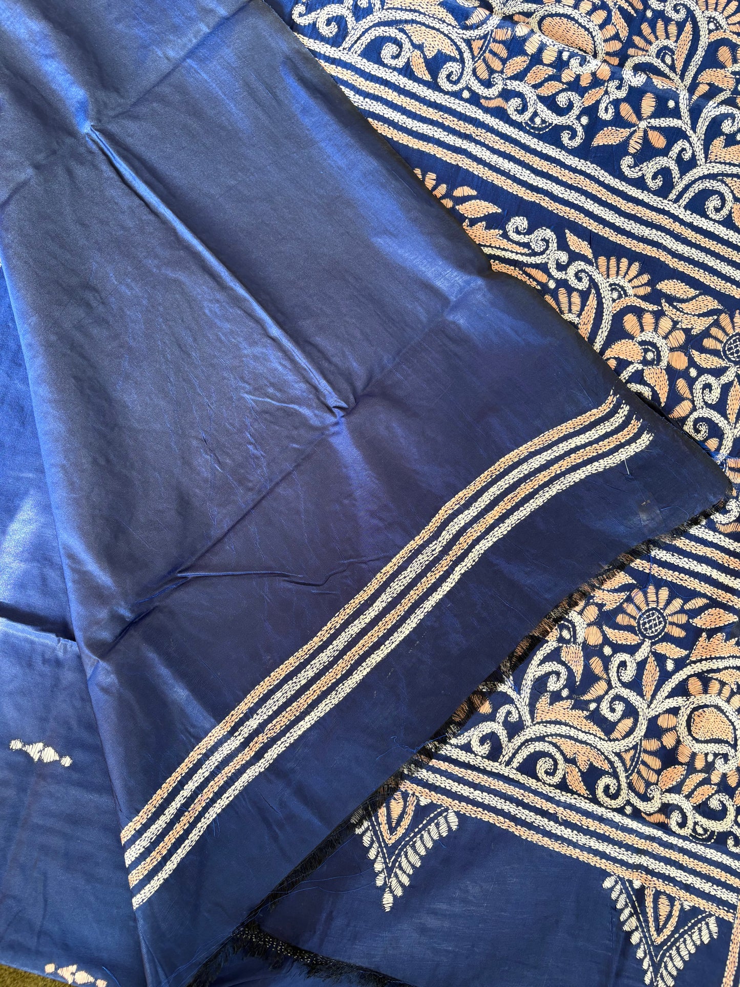 Kantha Stitch Hand Embroidered Art Silk Saree With Blouse