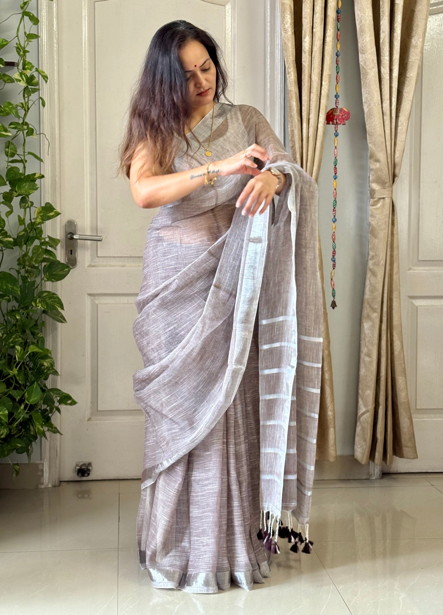 Linen By Linen Saree With Blouse