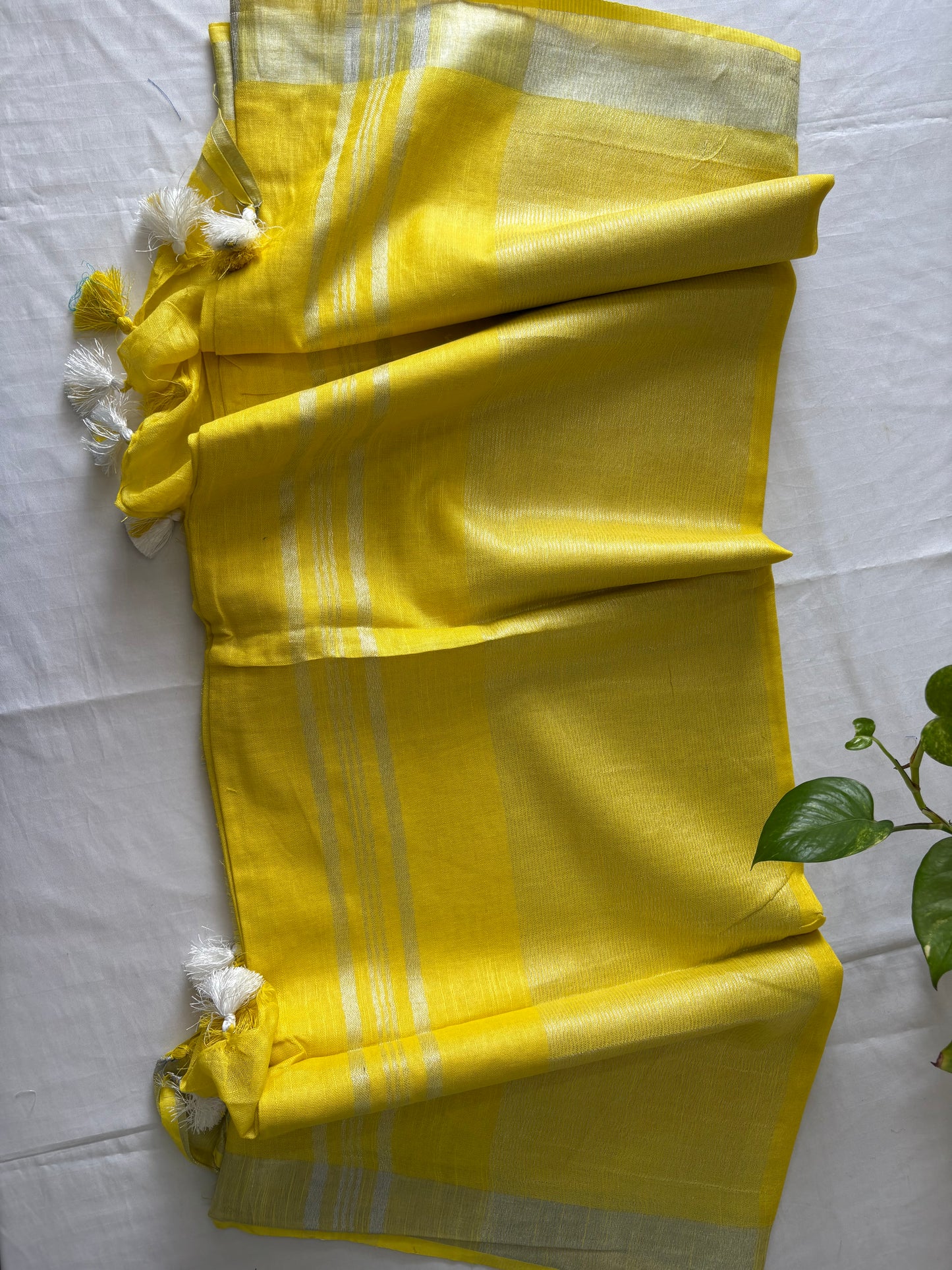 Cotton Linen Saree With running Blouse
