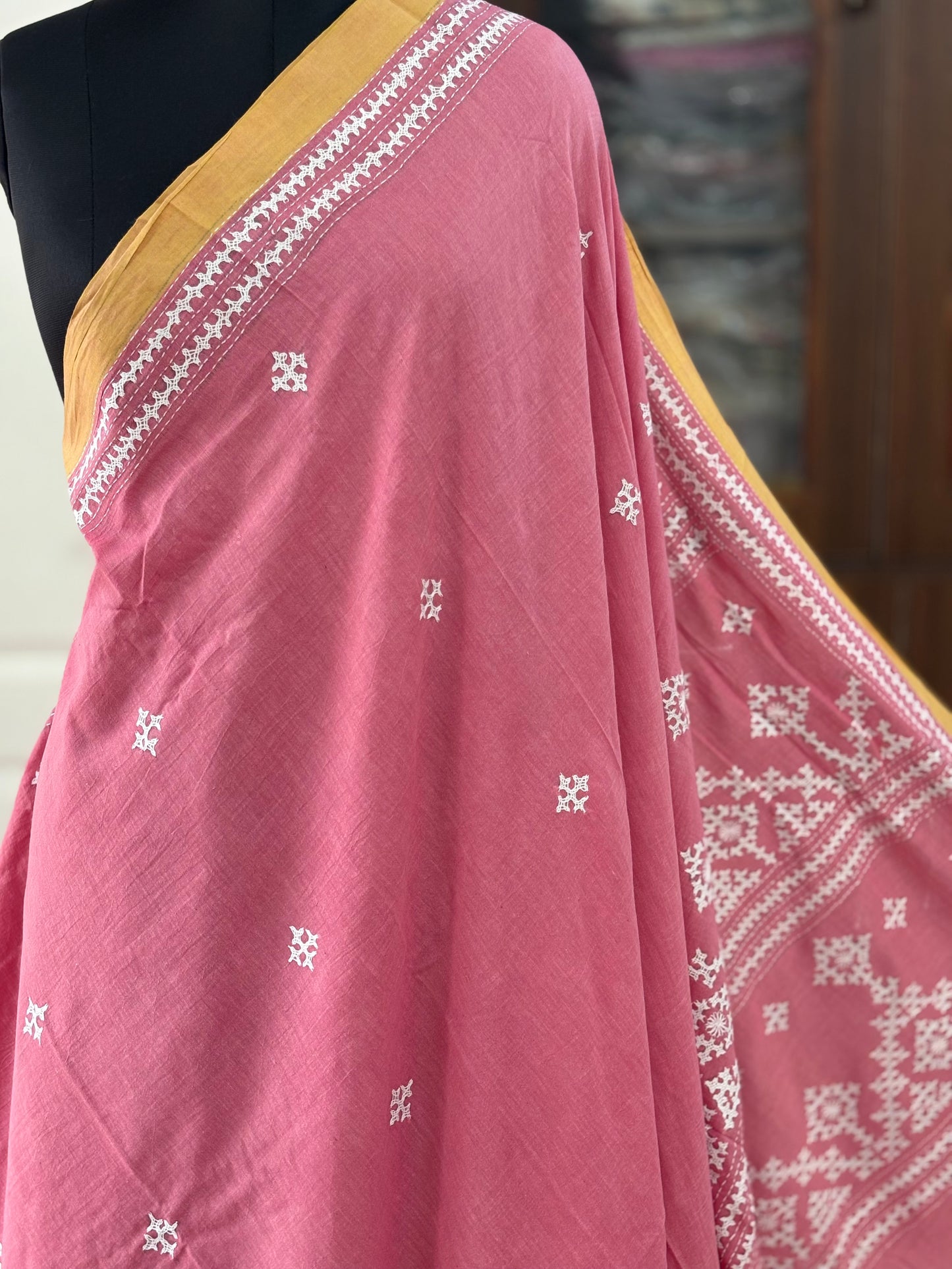 Gujrati Stitch/Kutch Hand Embroidered Mul Cotton Saree