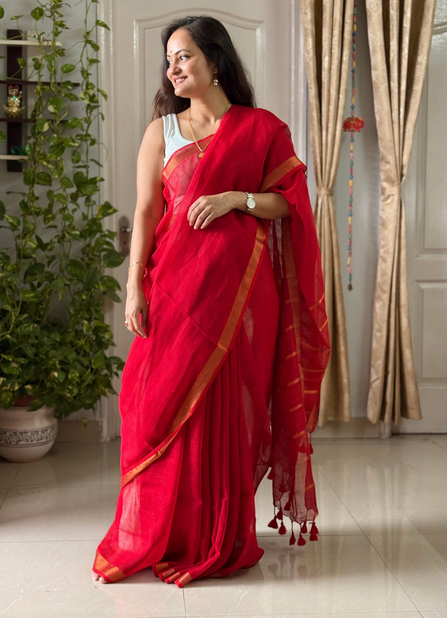 Linen By Linen Saree With Blouse - Red