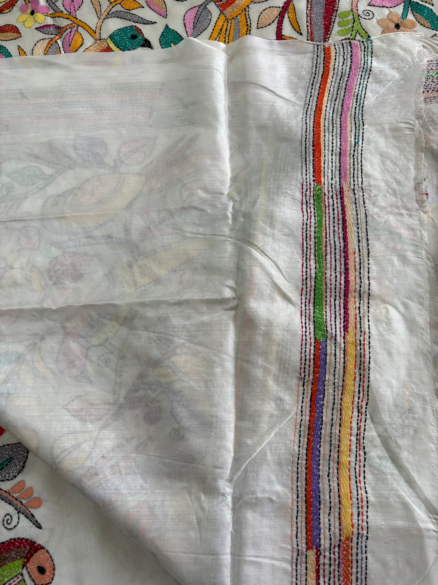 Off white Kantha Stitch Hand Work Art Silk Saree With Blouse