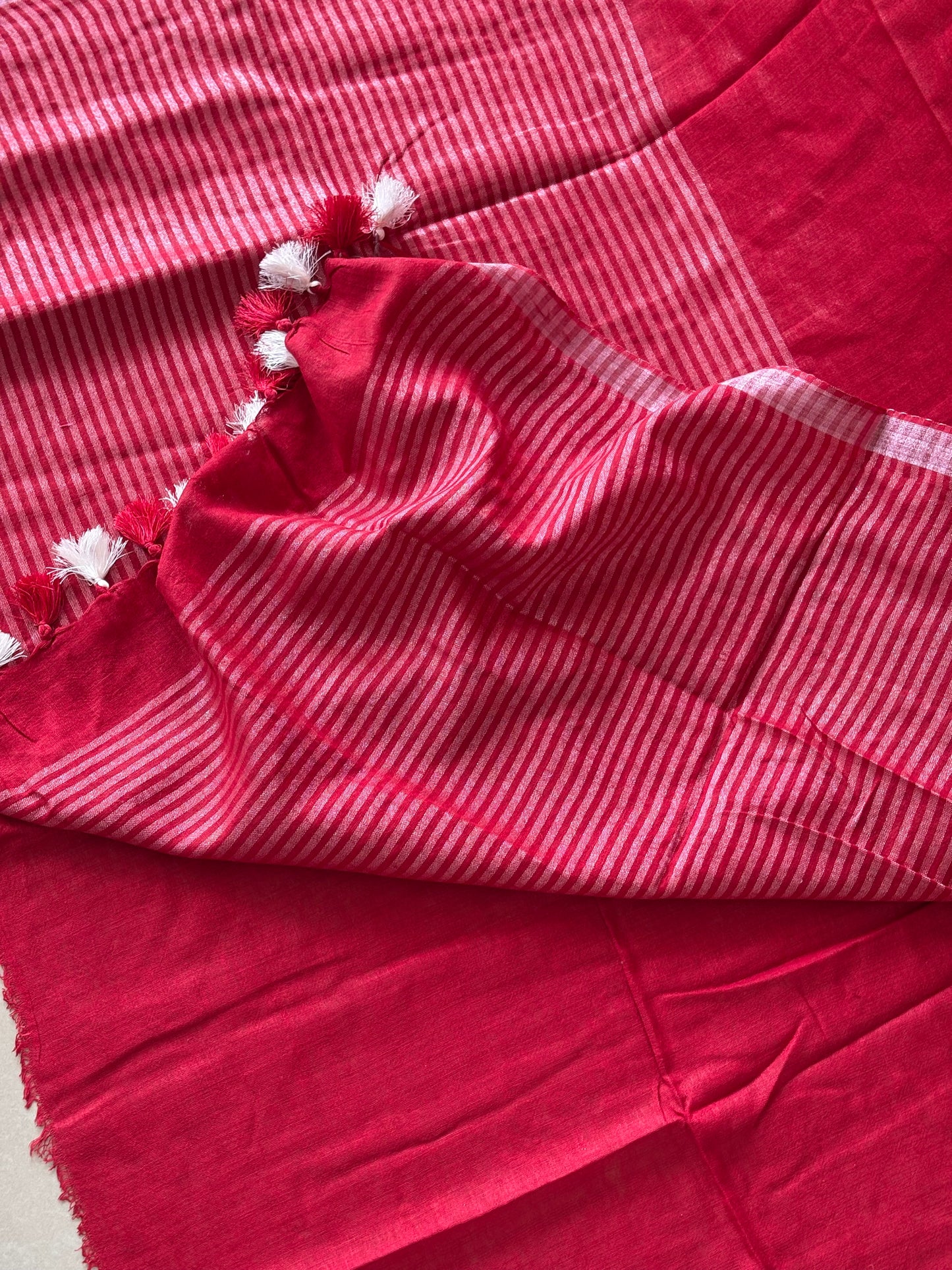 Pure Linen Saree With running Blouse - Red