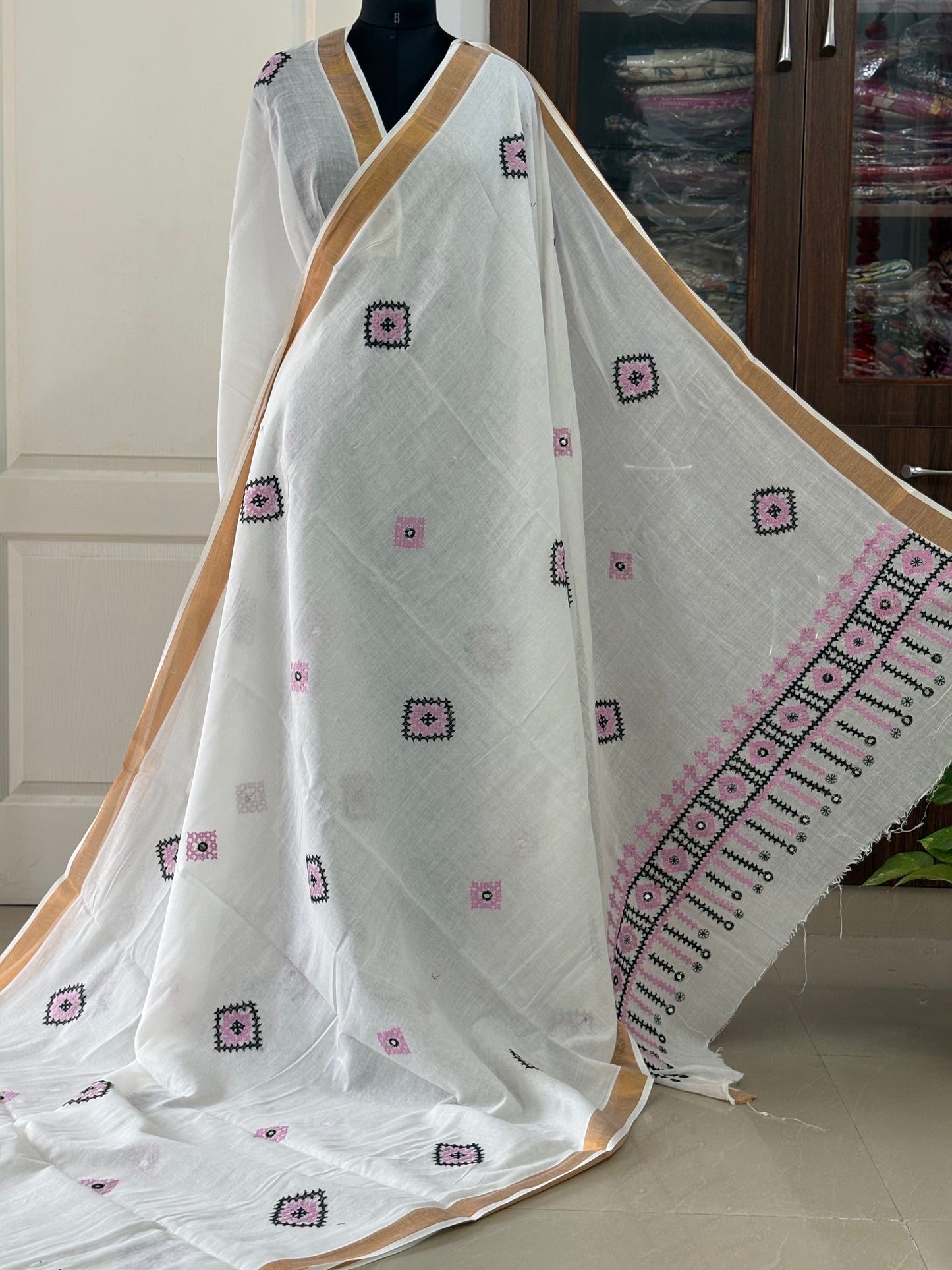 Gujrati Stitch/Kutch Hand Embroidered South Cotton Saree
