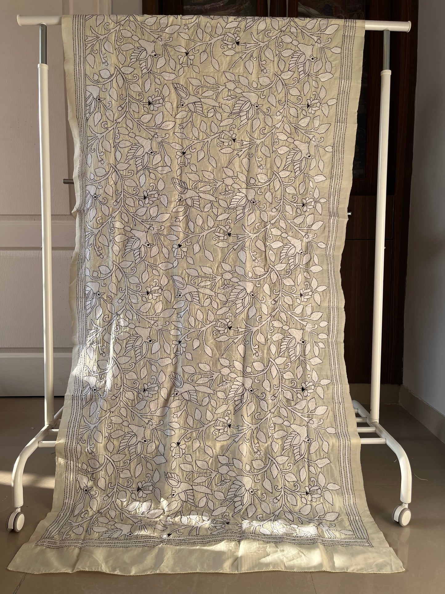 Kantha Stitch Silk Dupatta - Cream