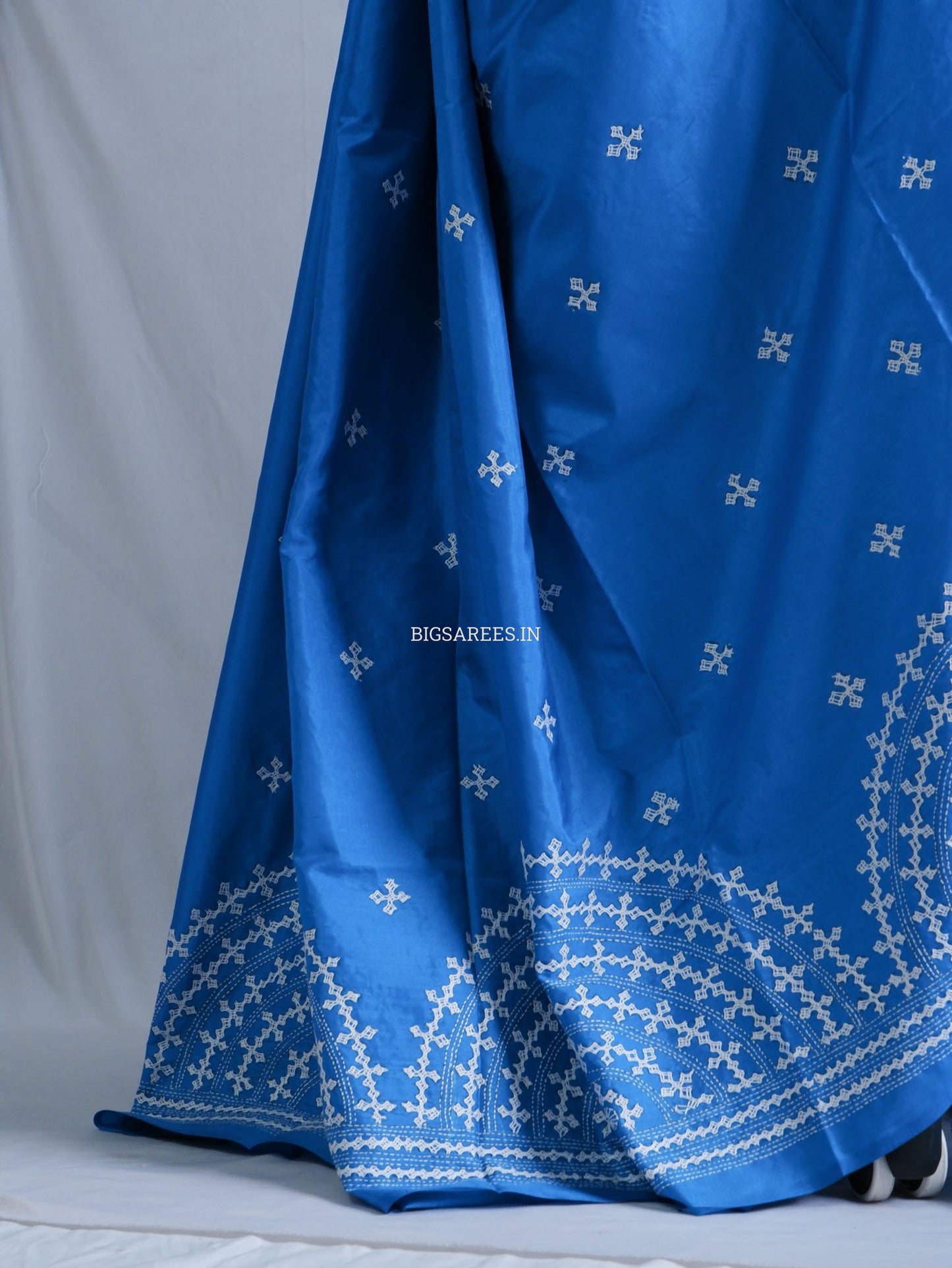 Kutchi/Gujarati Hand Embroidered Saree | Blended Bangalore Silk / Art Silk | Royal Blue