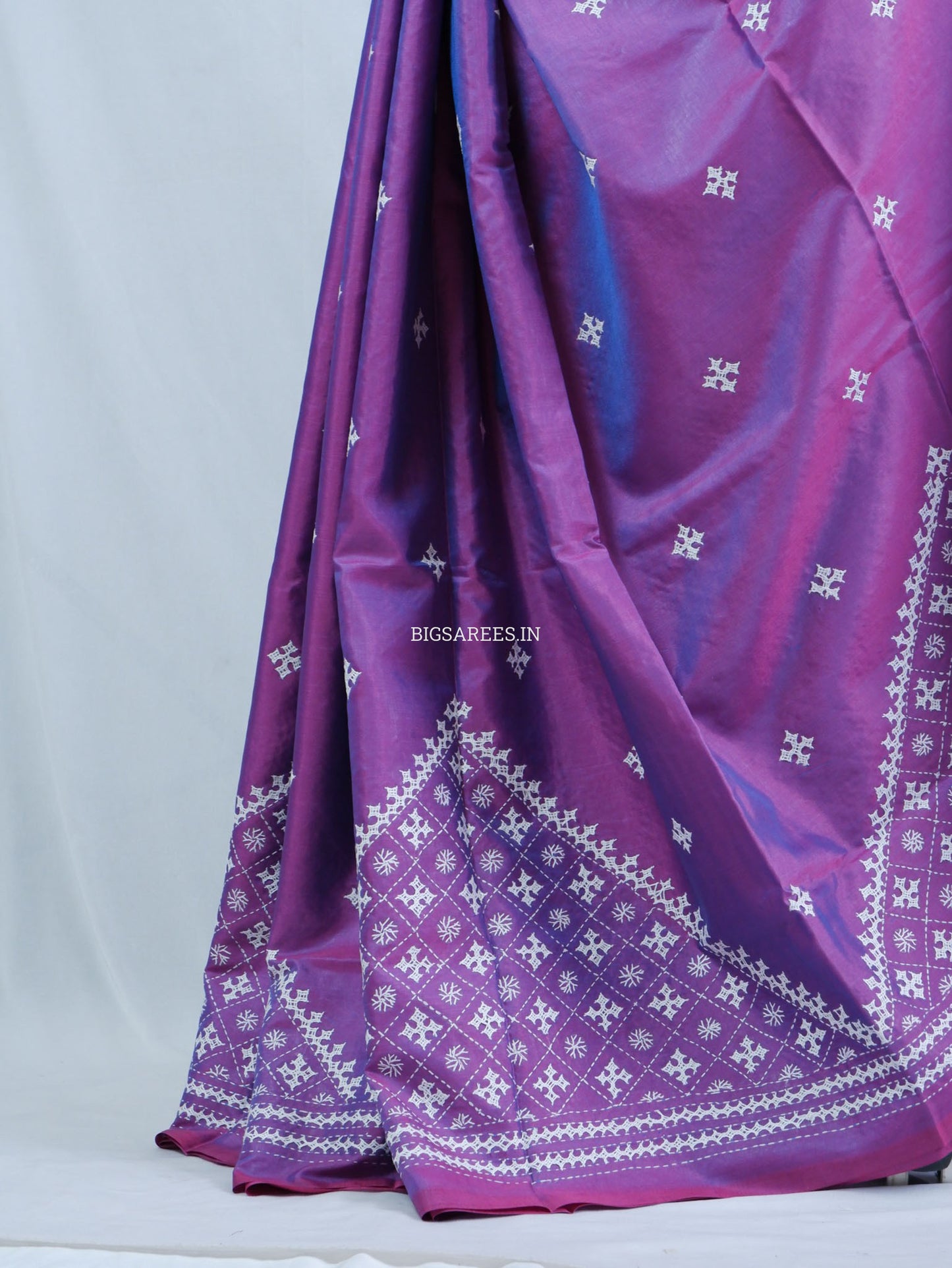 Kutchi/Gujarati Hand Embroidered Saree | Blended Bangalore Silk / Art Silk | Fuchsia