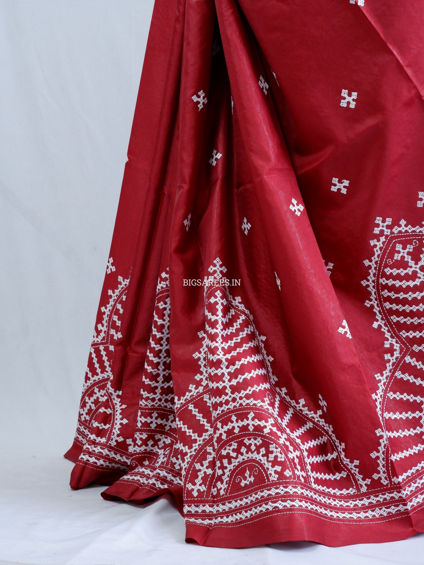 Kutchi/Gujarati Hand Embroidered Saree | Blended Bangalore Silk / Art Silk | Red