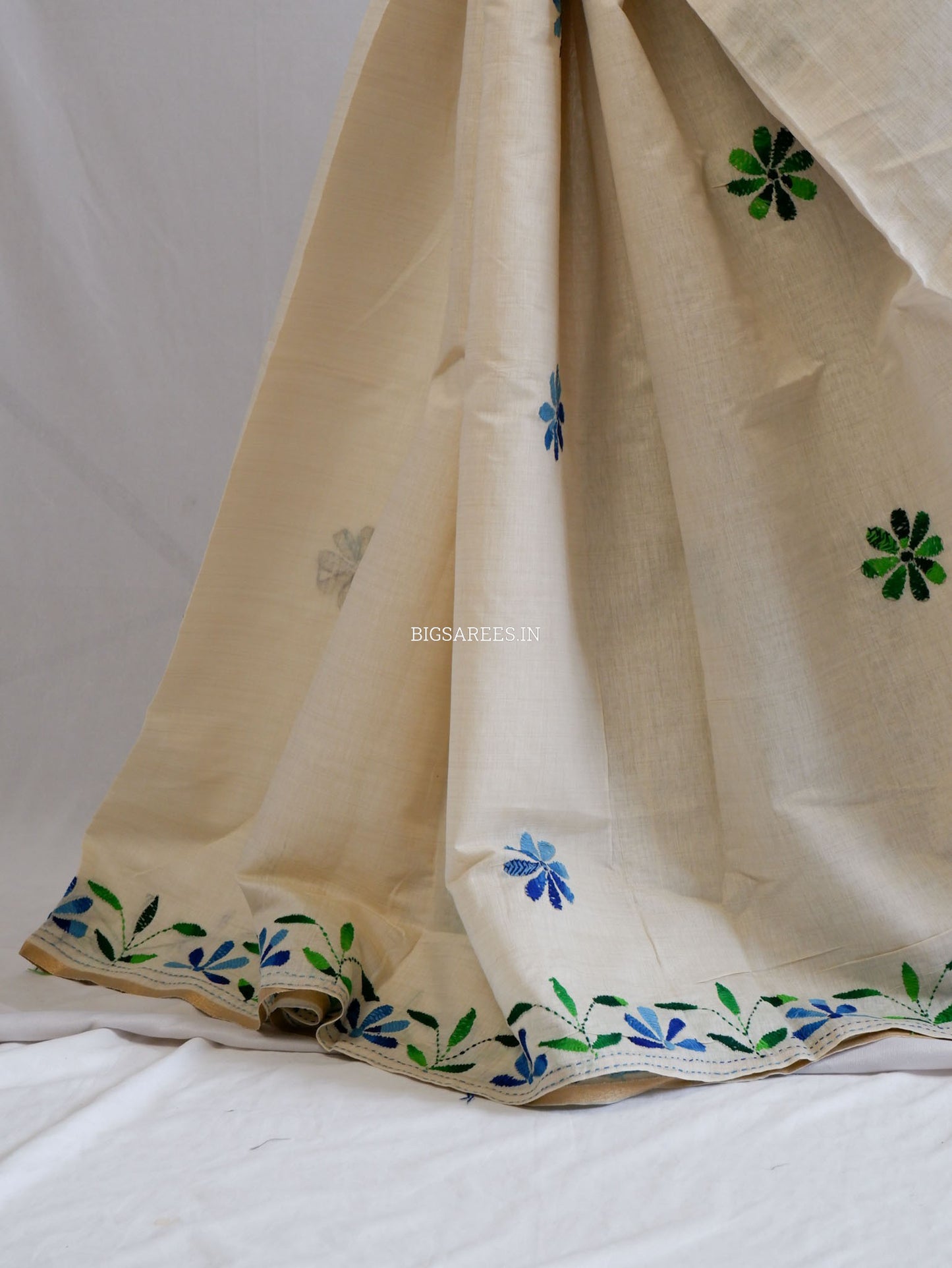 Kantha Stitch Semi Tussar with Blouse | Hand-Embroidered | Off White