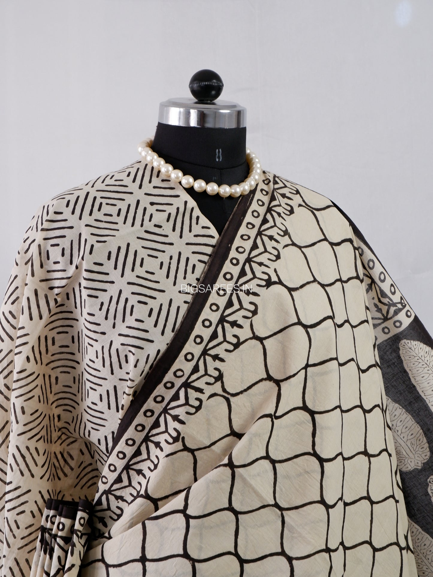 Hand Block Print Saree | Mal Mal Cotton | Soft Beige