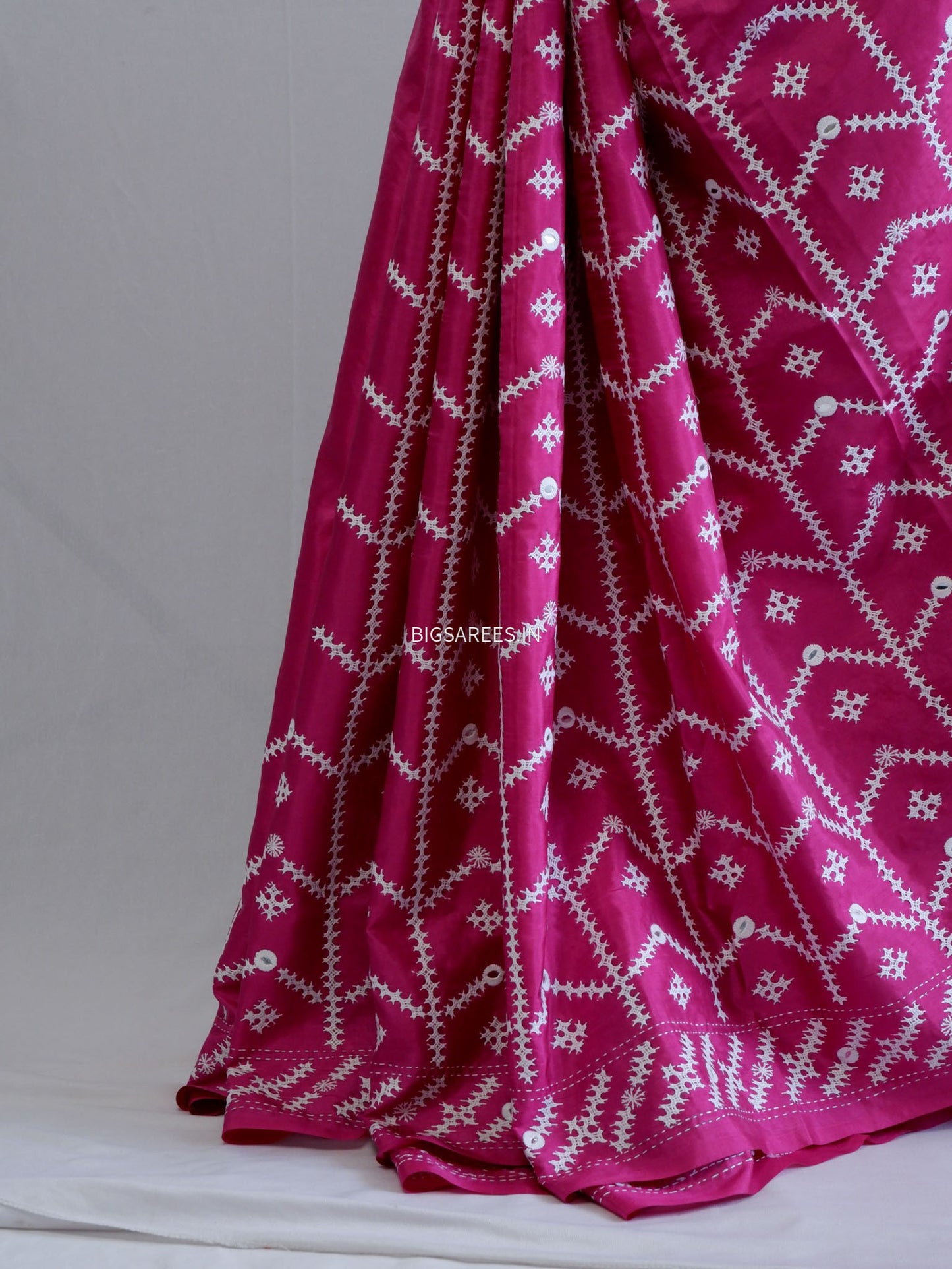 Kutchi/Gujarati Stitch Hand Embroidered Saree | Art Silk | Foil Mirror | Pink