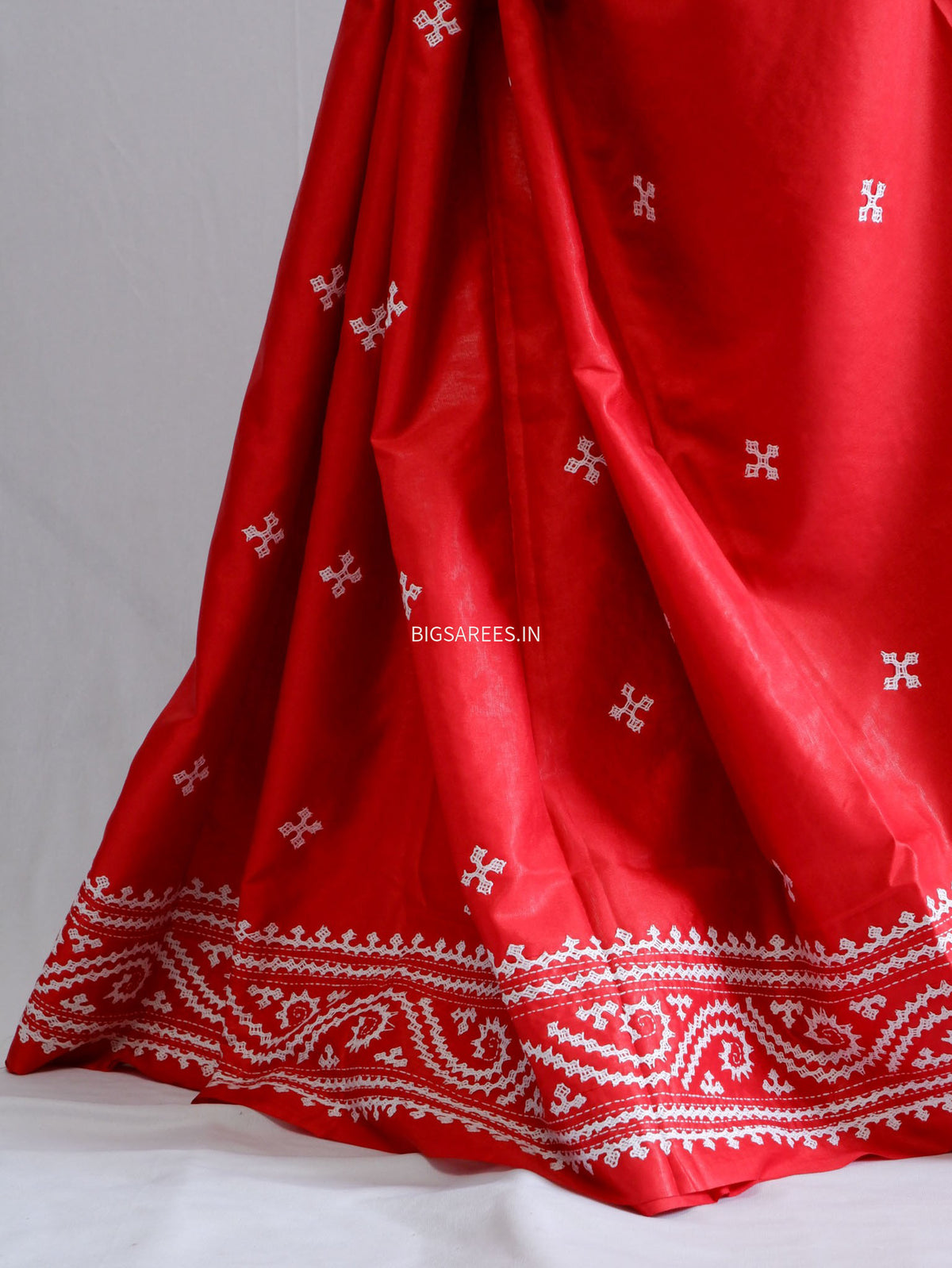 Kutchi/Gujarati Hand Embroidered Saree | Blended Bangalore Silk / Art Silk | Red