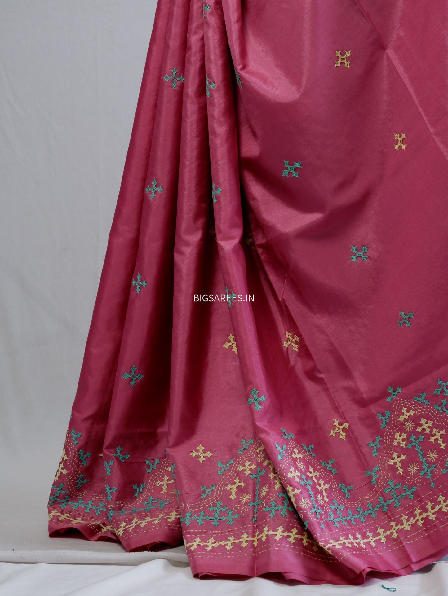 Kutchi/Gujarati Hand Embroidered Saree | Blended Bangalore Silk / Art Silk | Pink