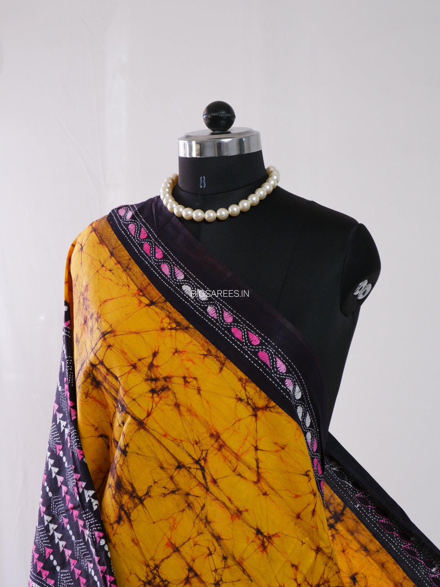 Hand Batik & Kantha Embroidered Dupatta | Cotton | Yellow/Black
