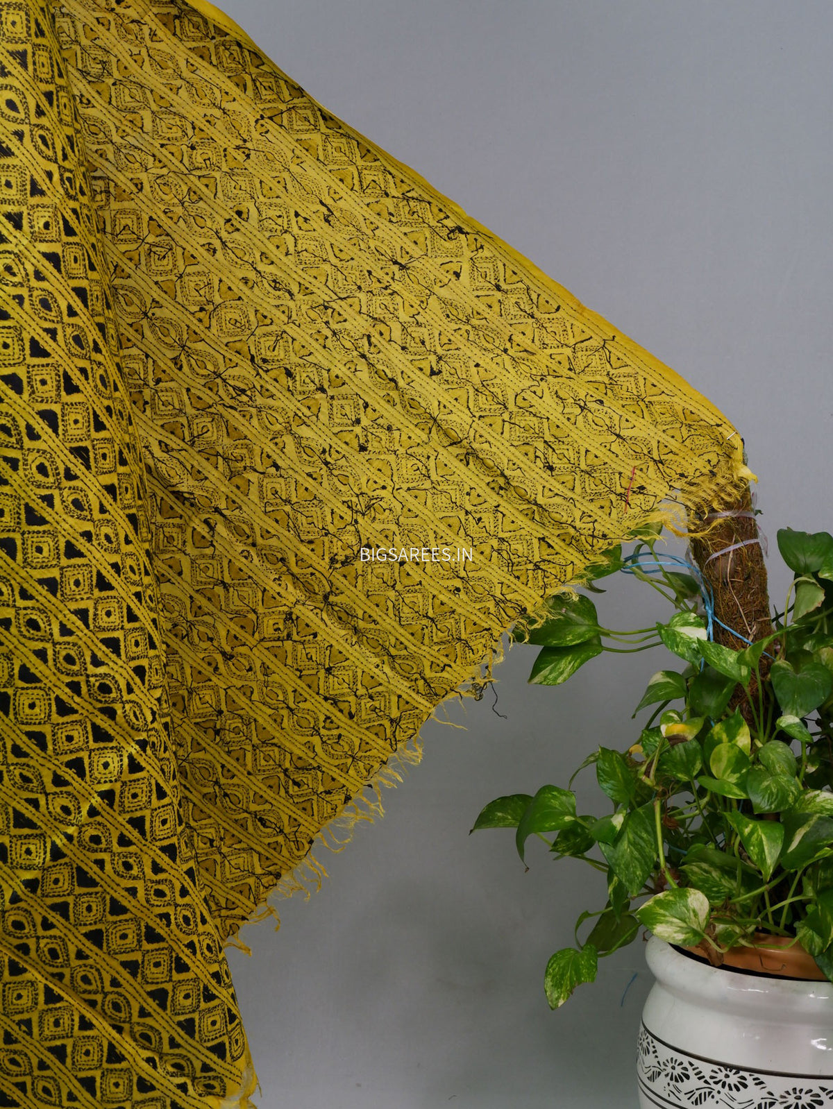 Kantha Hand-Embroidered Dupatta | Semi Tussar Silk | Yellow