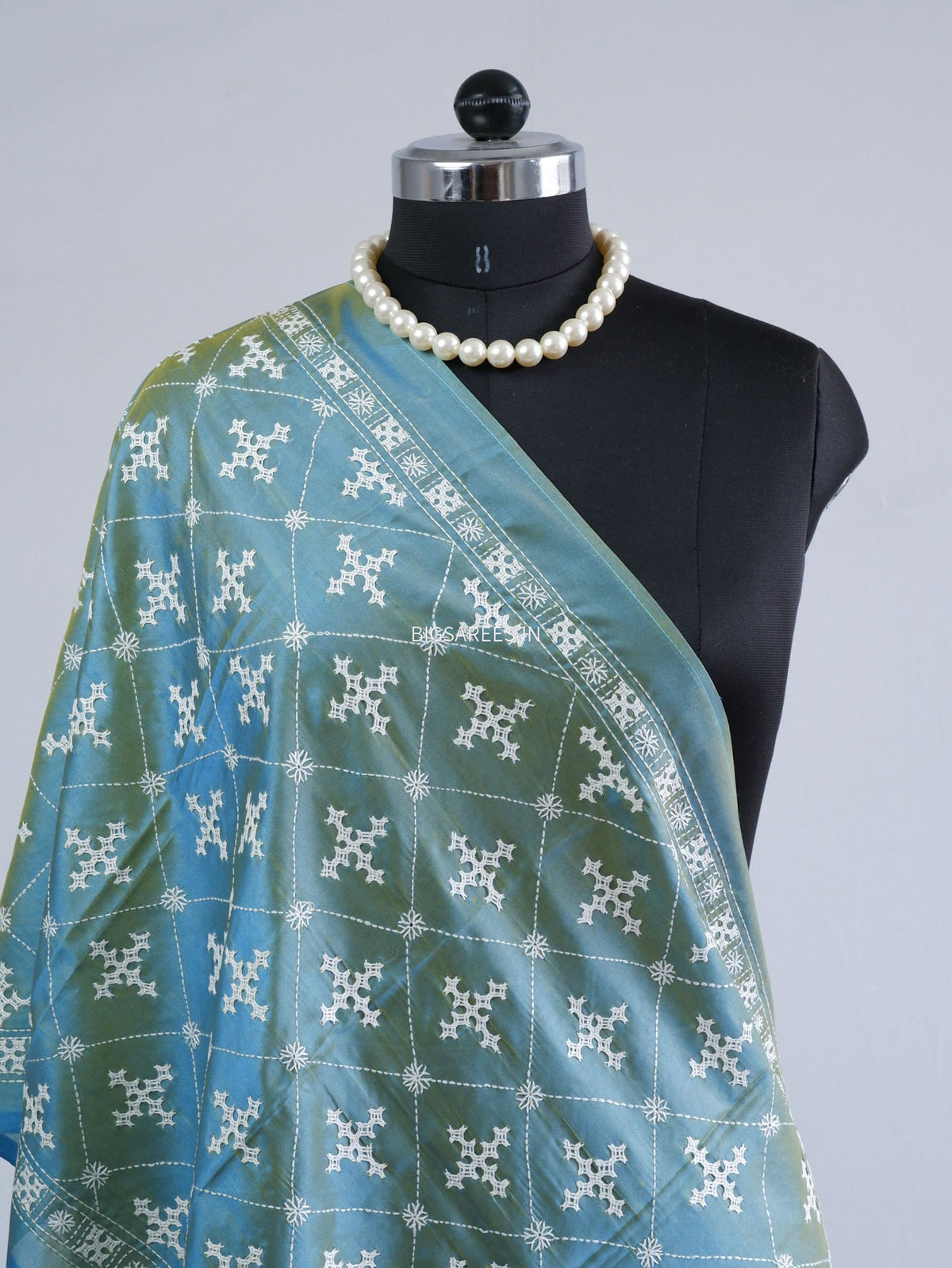 Kutch Work Art Silk Stole | Blue (Dual Tone)