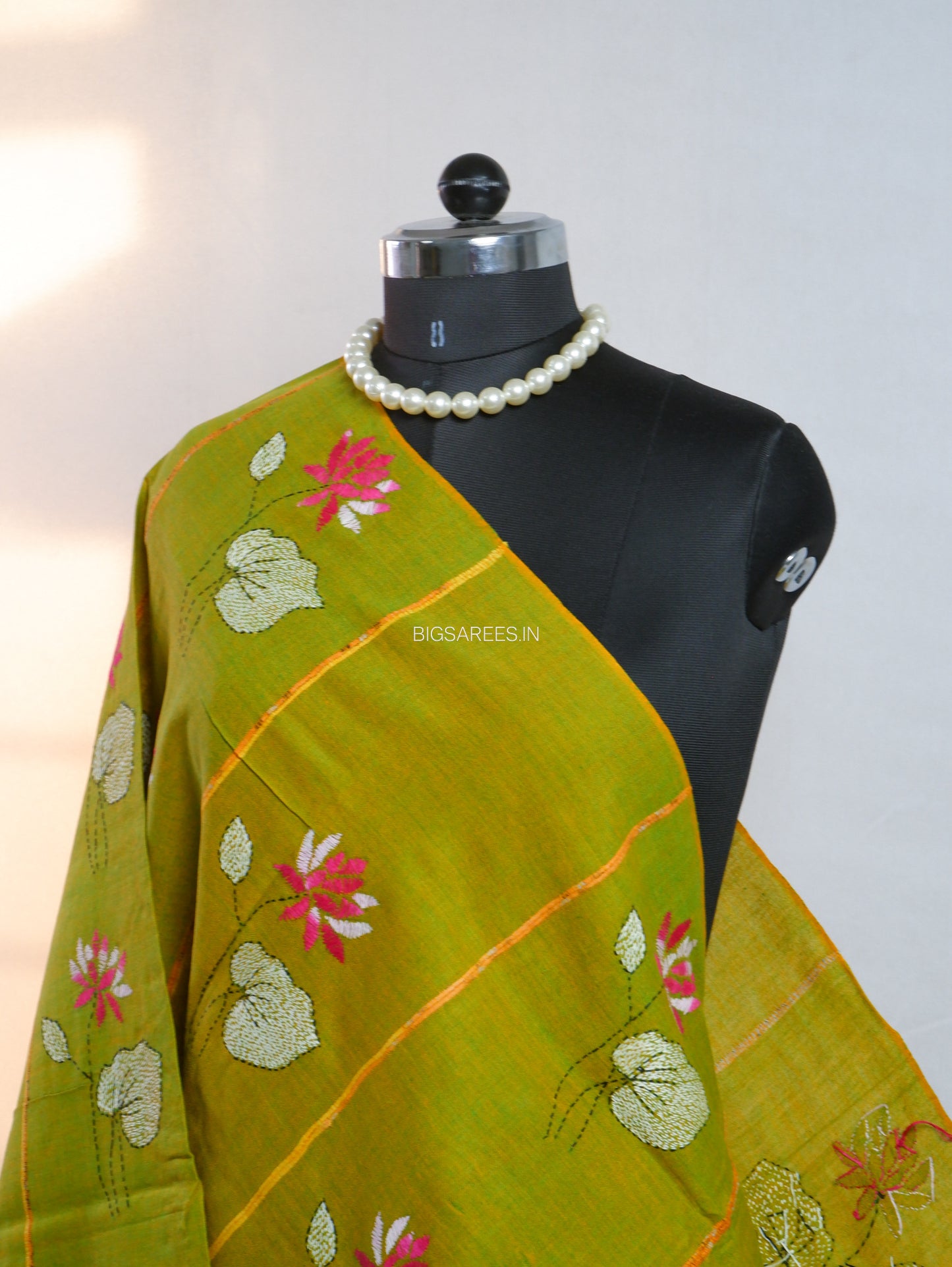 Hand-Embroidered Kantha - Stitch Dupatta | Pure Khesh Cotton | Green