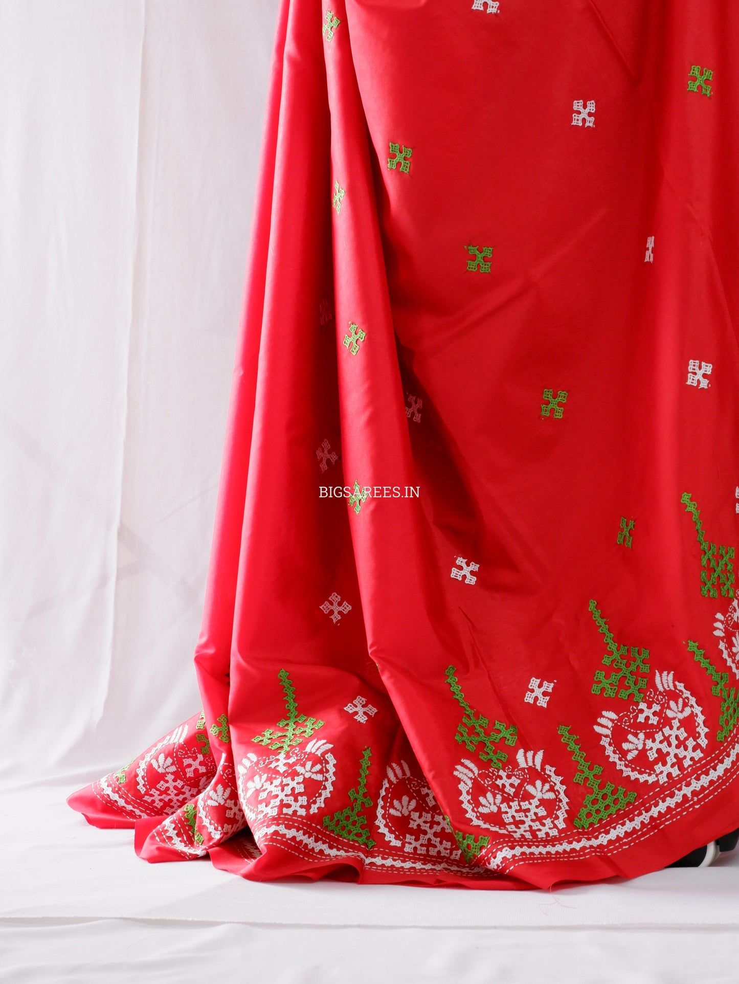 Kutchi/Gujarati Hand Embroidered Saree | Blended Bangalore Silk / Art Silk | Red
