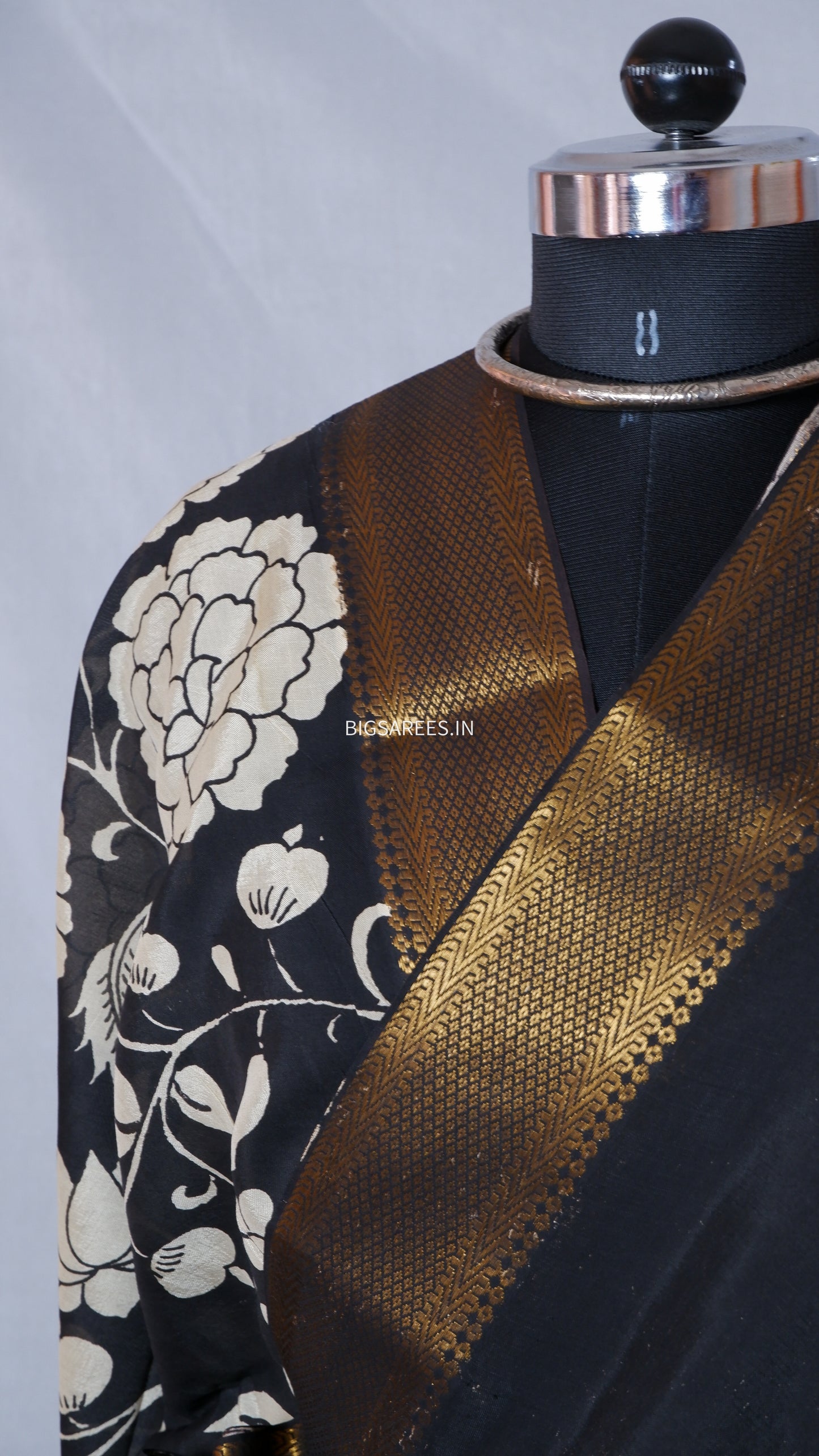 Hand-Painted Pen Kalamkari Saree in Pure Mangalgiri Silk