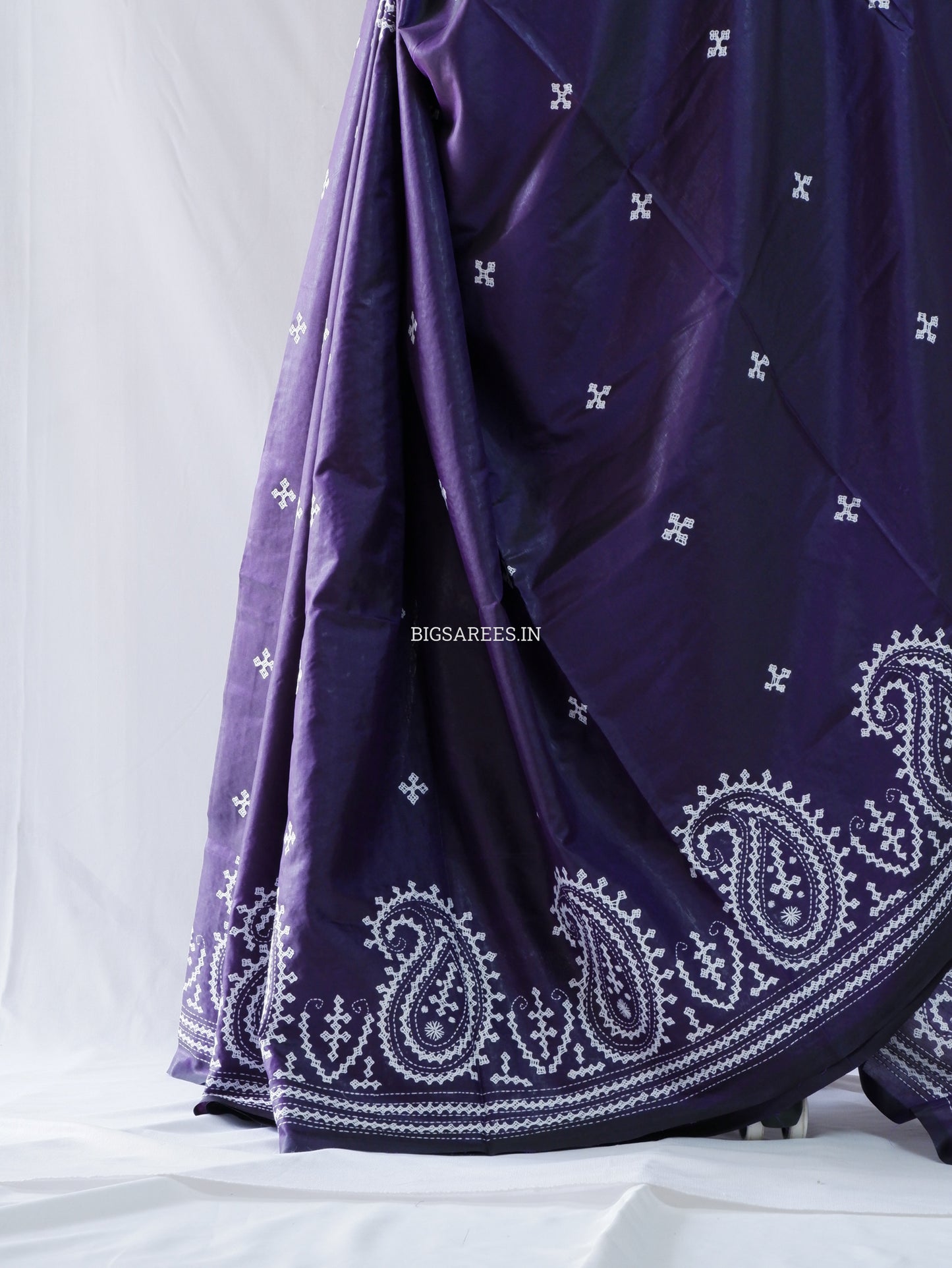 Kutchi/Gujarati Stitch Hand Embroidered Saree | Art Silk | Purple