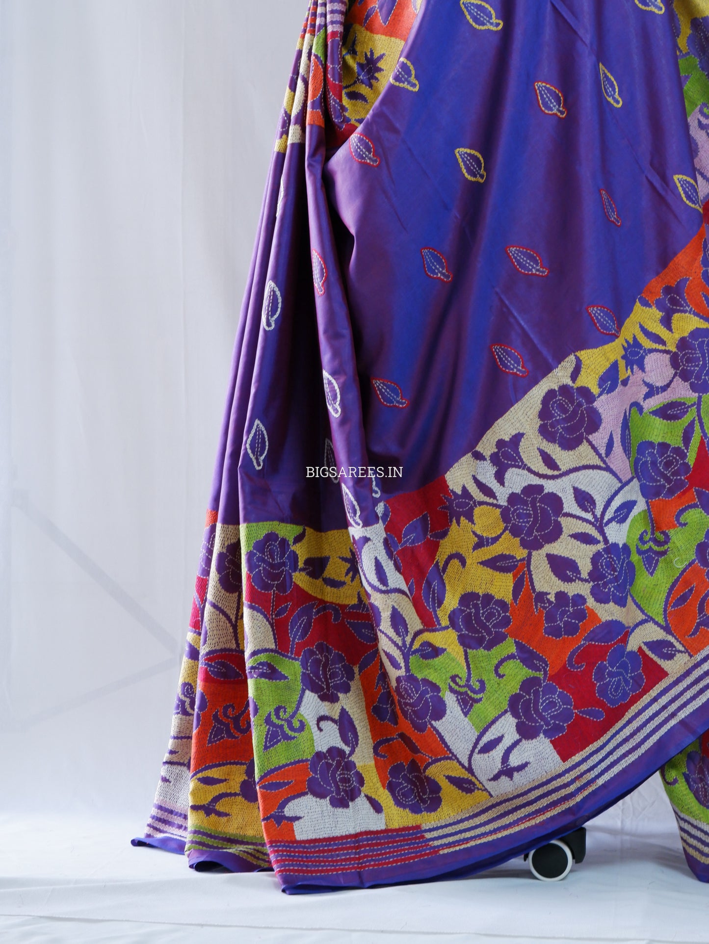 Reverse Kantha Hand Embroidered Sarees | Blended Banglore Silk/Art Silk | Purple(Dual Tone)