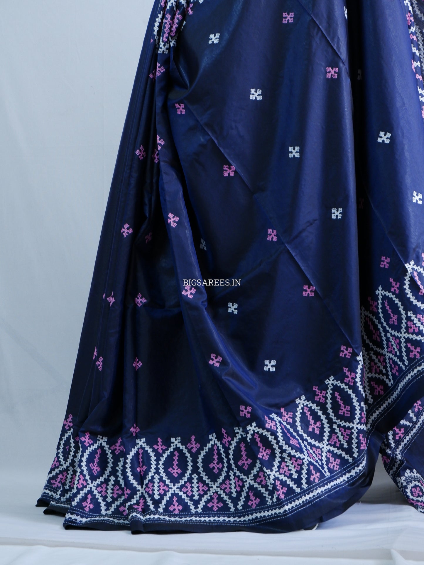 Kutchi/Gujarati Hand Embroidered Saree | Blended Bangalore Silk / Art Silk | Navy Blue