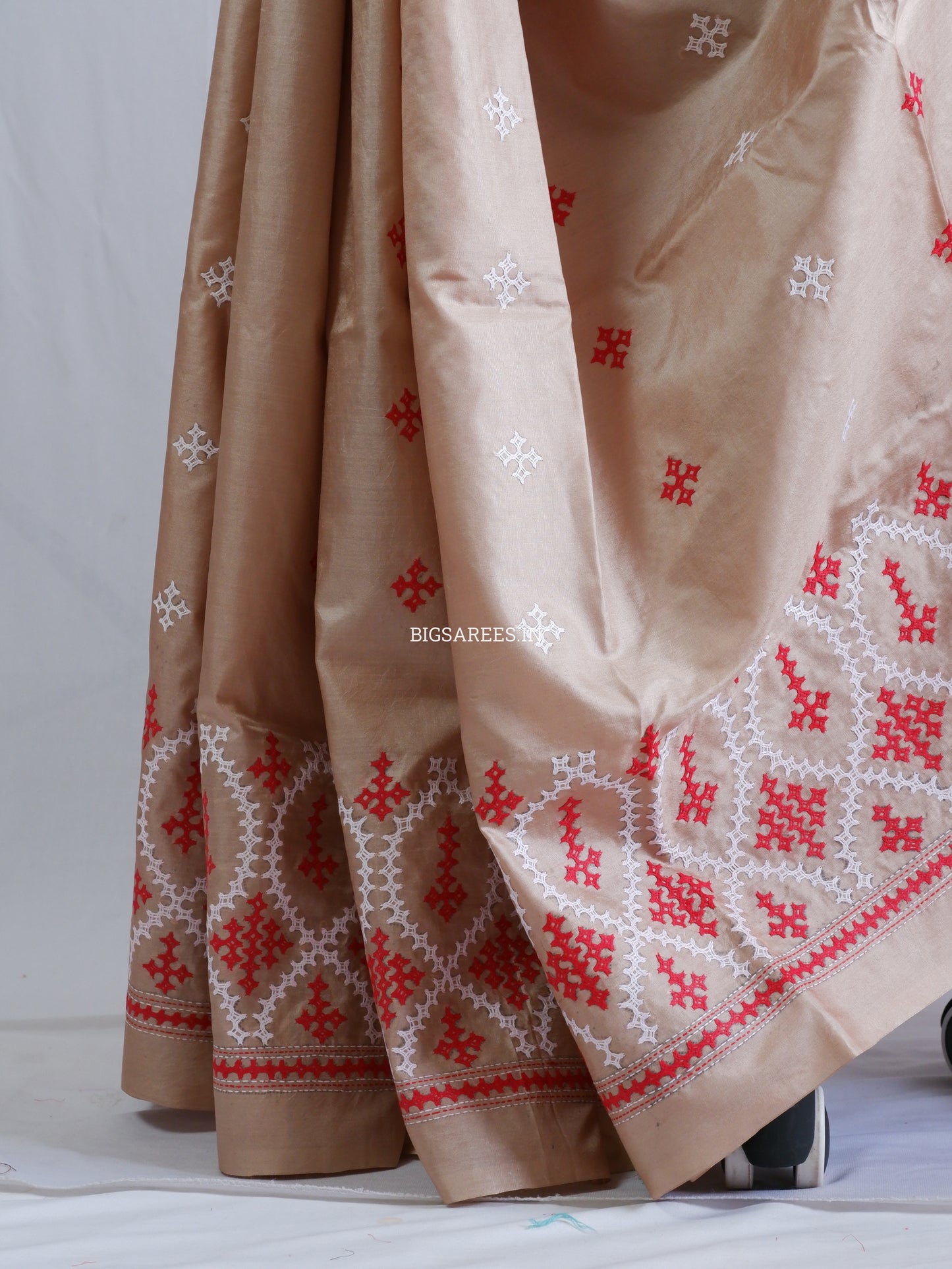 Kutch Hand Embroidered Saree| Pure Bangalore Silk | Earthy Beige