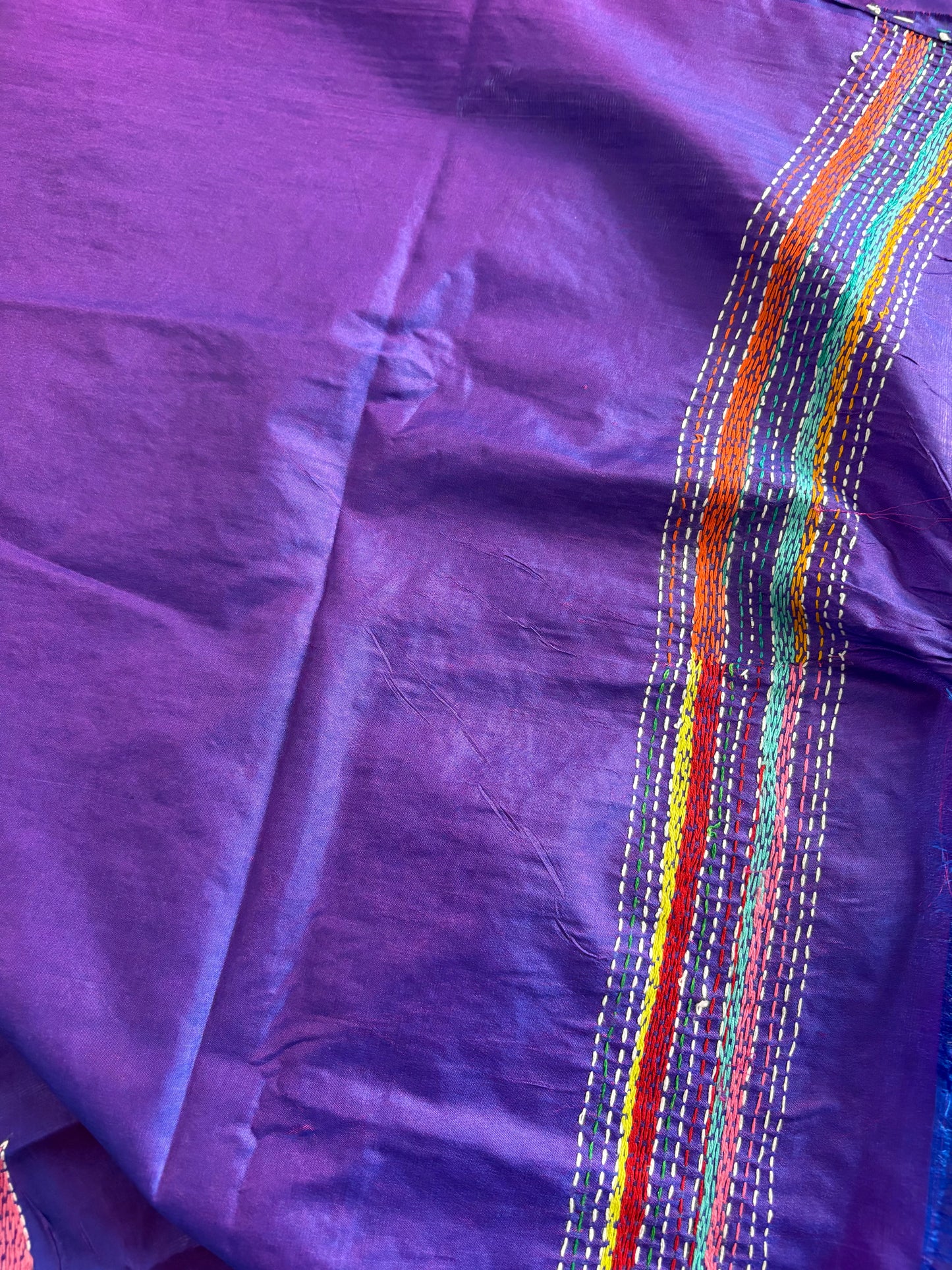 Kantha Hand Embroidered Blended Banglore Silk/Art Silk Saree With Blouse - Purple